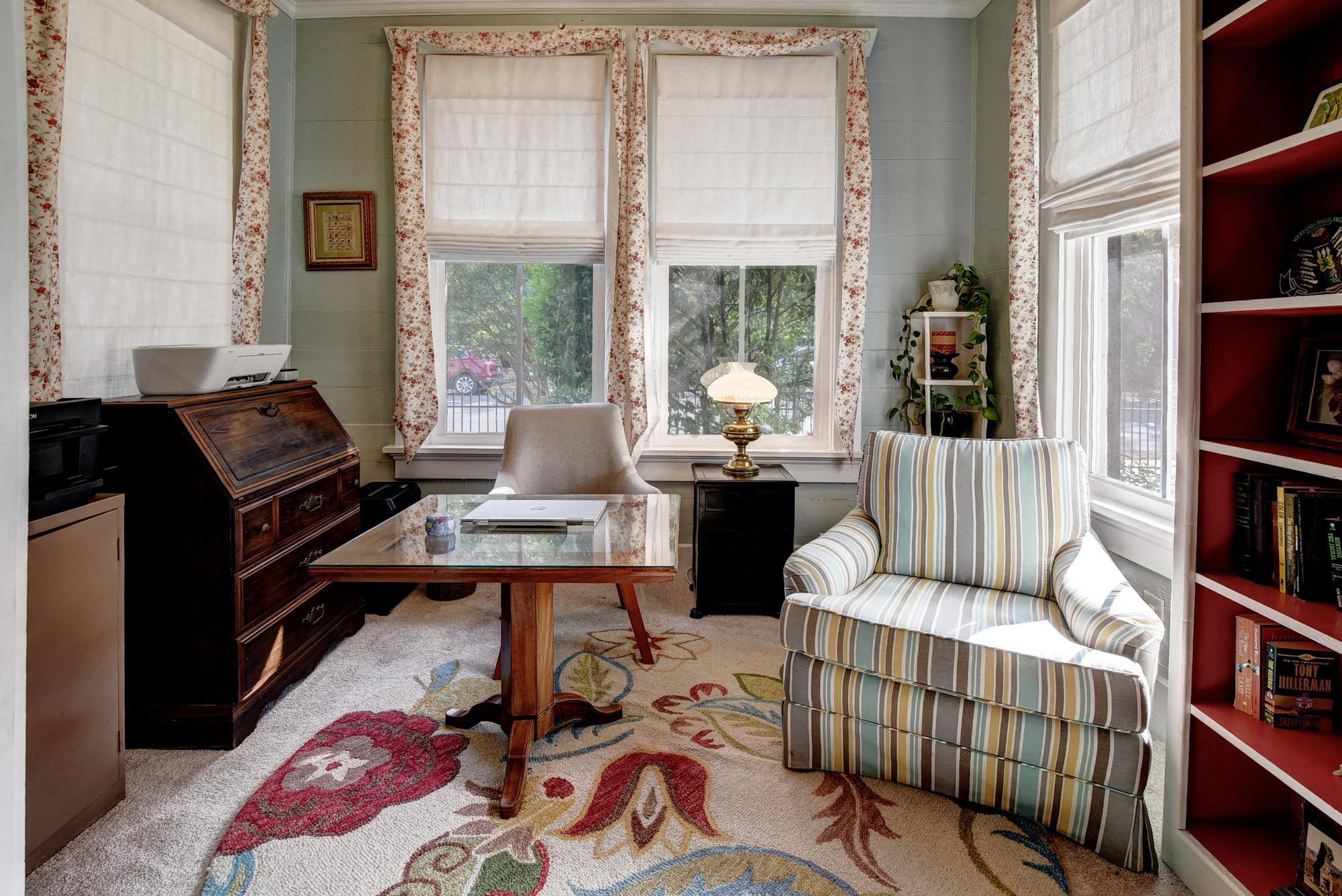 1102 Pecan St, Bastrop, TX 78602