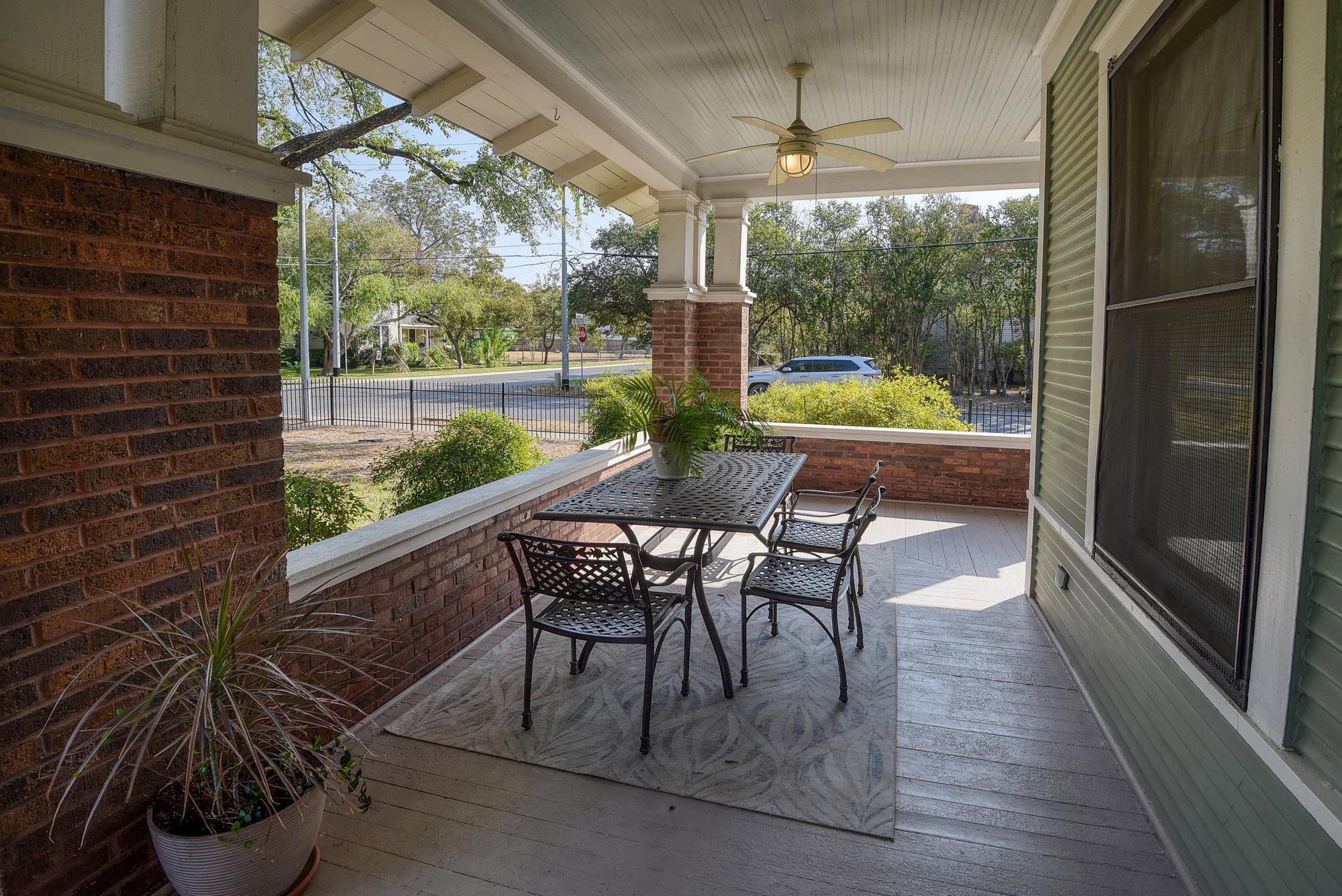 1102 Pecan St, Bastrop, TX 78602