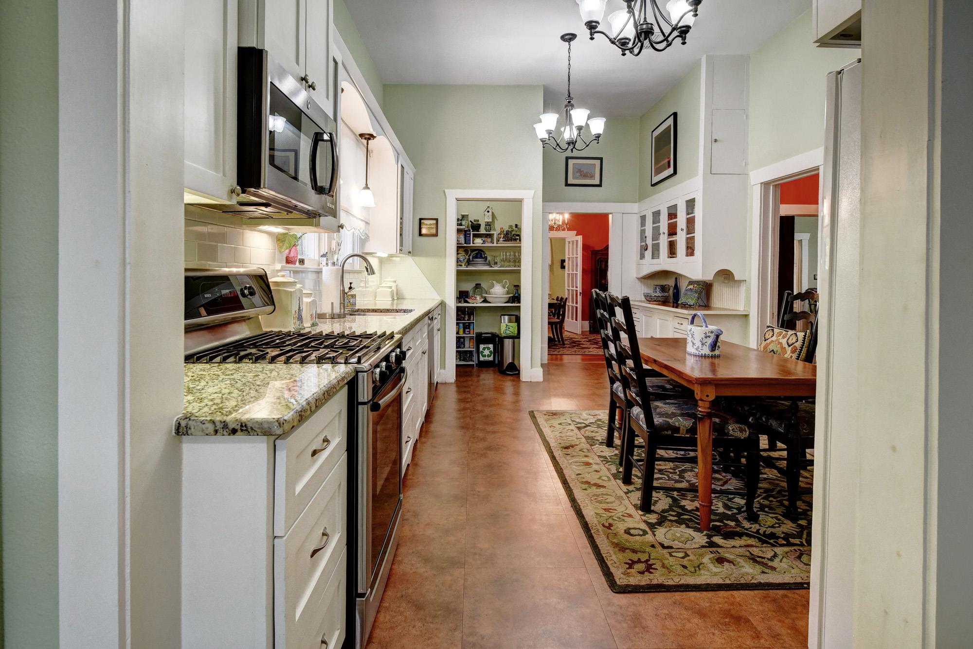 1102 Pecan St, Bastrop, TX 78602