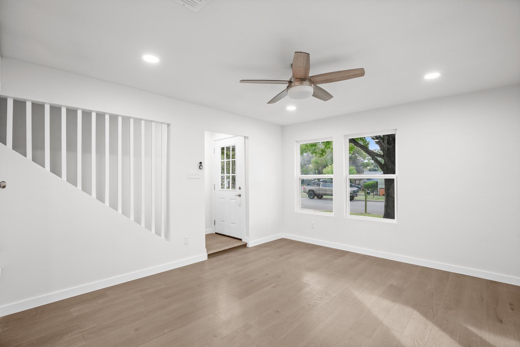 7520 Uray Dr, Austin, TX 78724