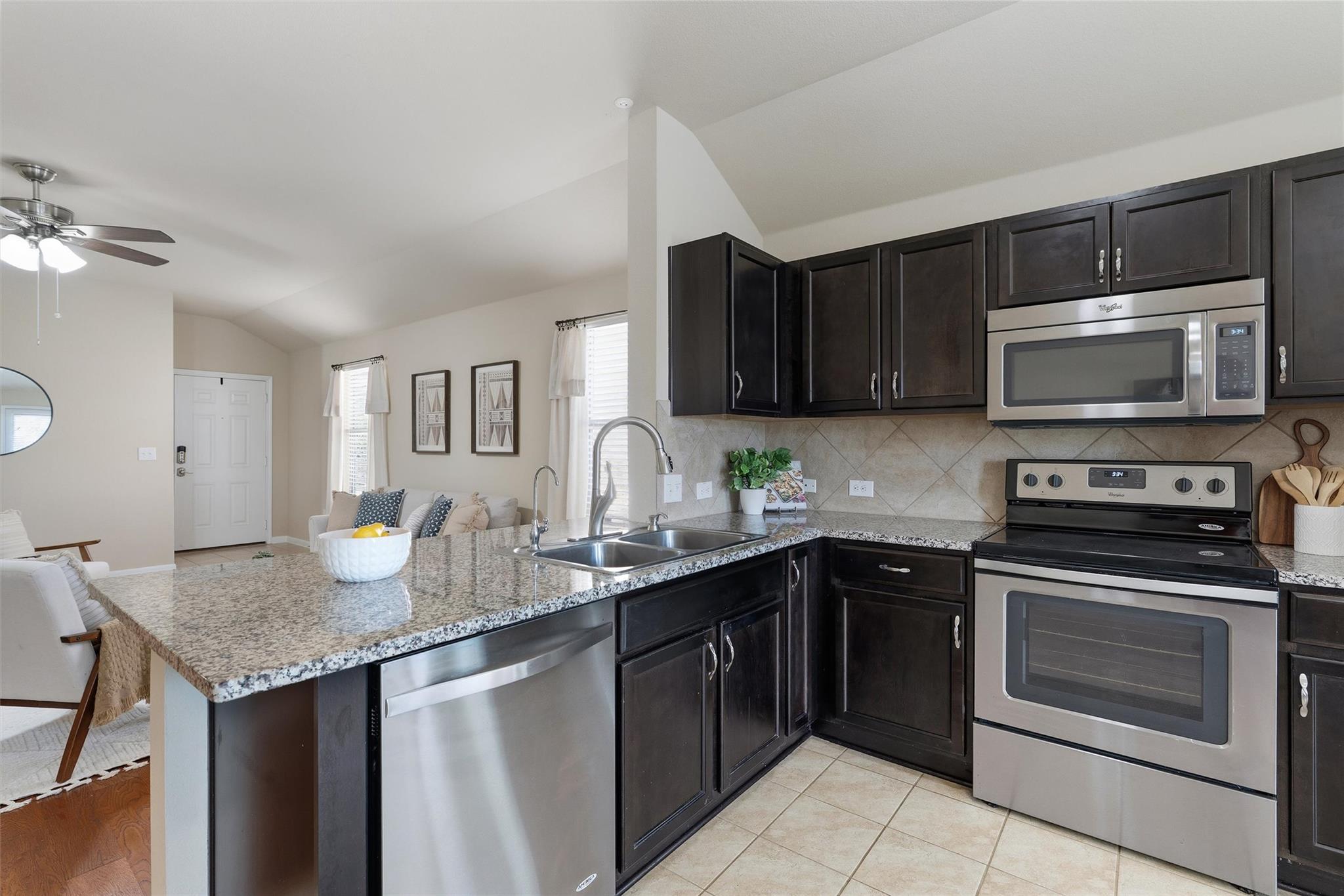 400 Pinnacle Dr, Georgetown, TX 78626