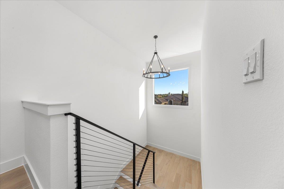 102 Mountain Home Rd, Horseshoe Bay, TX 78657