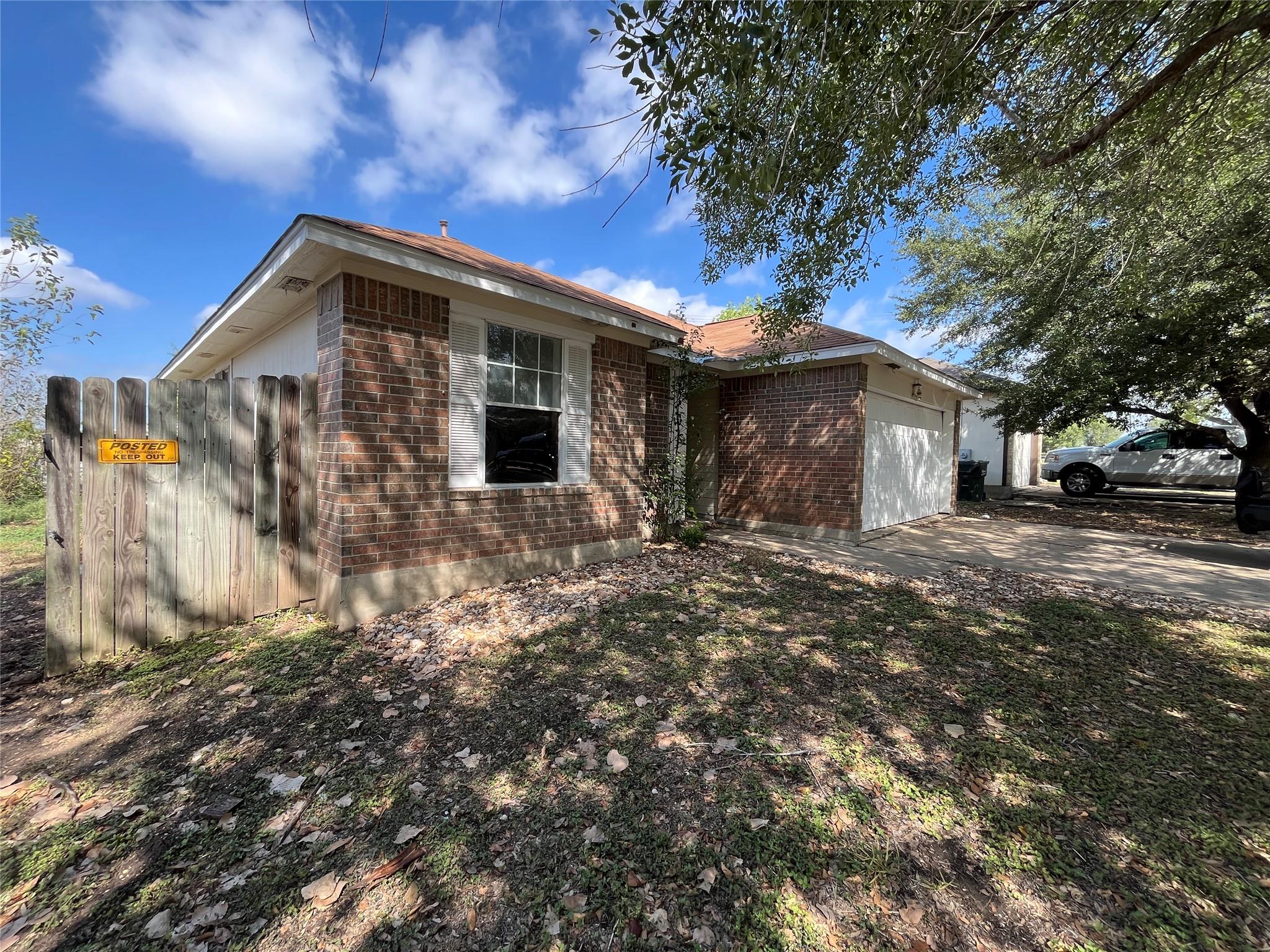 720 Brandi Cir, Kyle, TX 78610