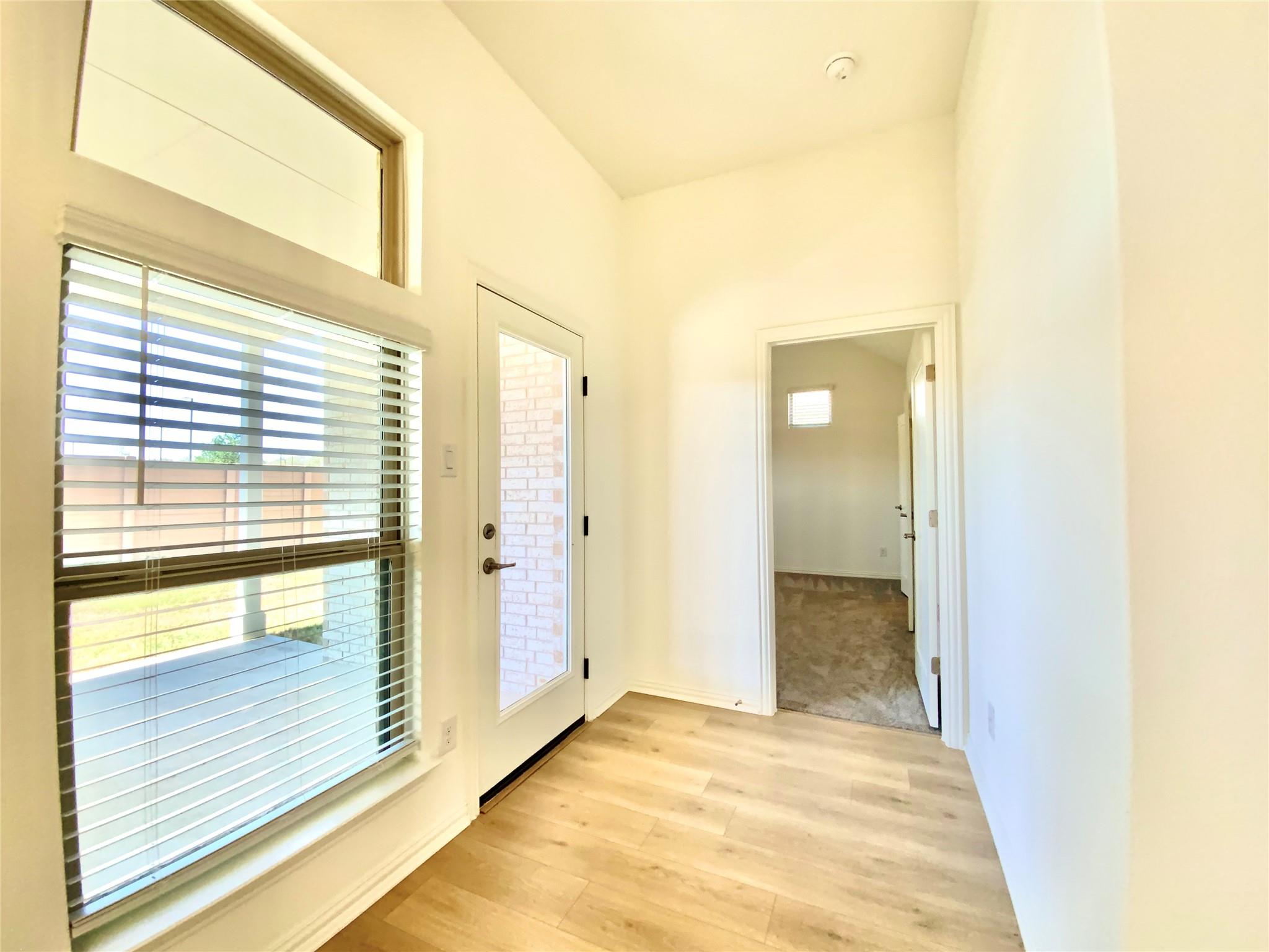 247 Du Bois Ln, Kyle, TX 78640