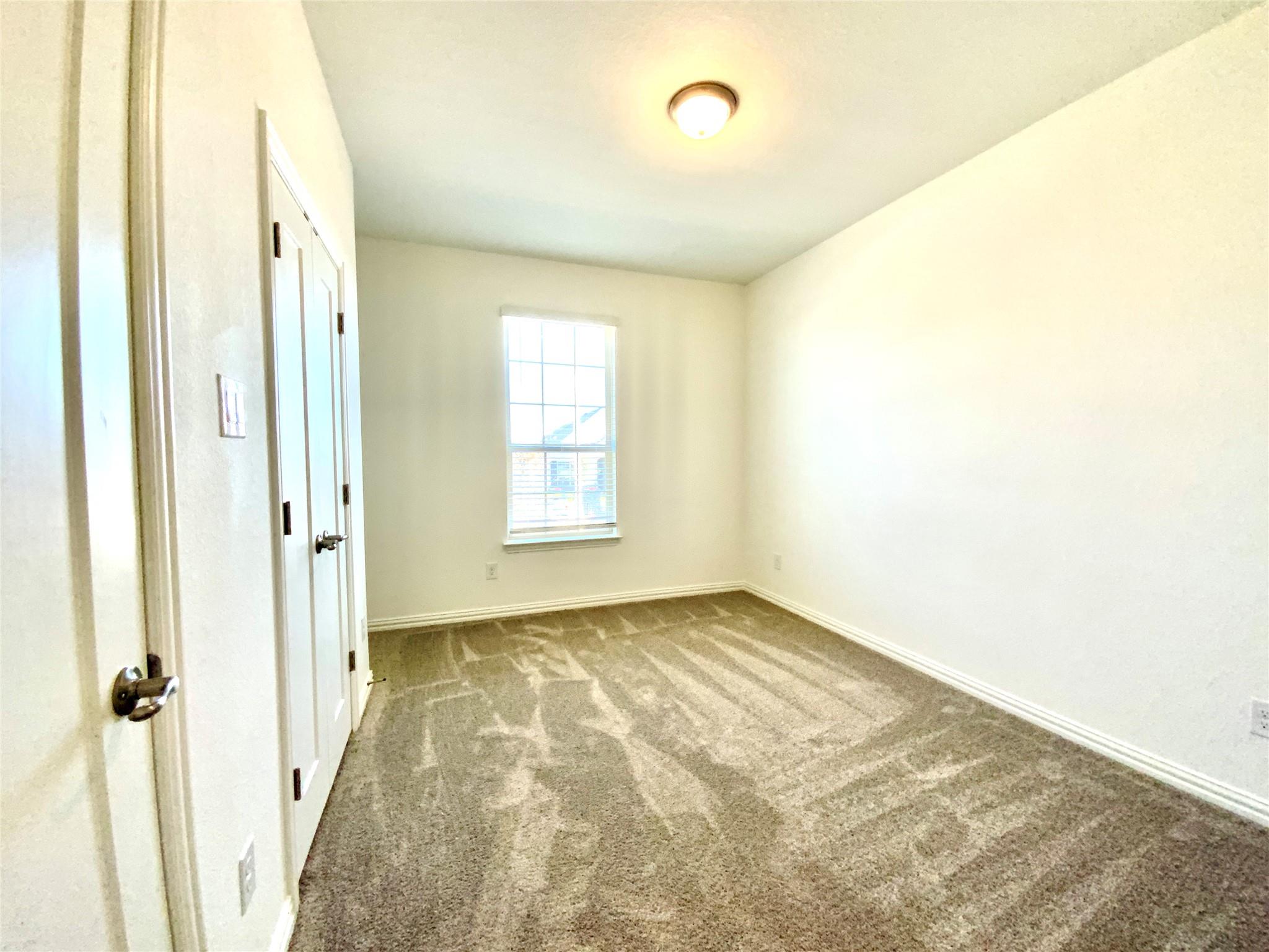 247 Du Bois Ln, Kyle, TX 78640