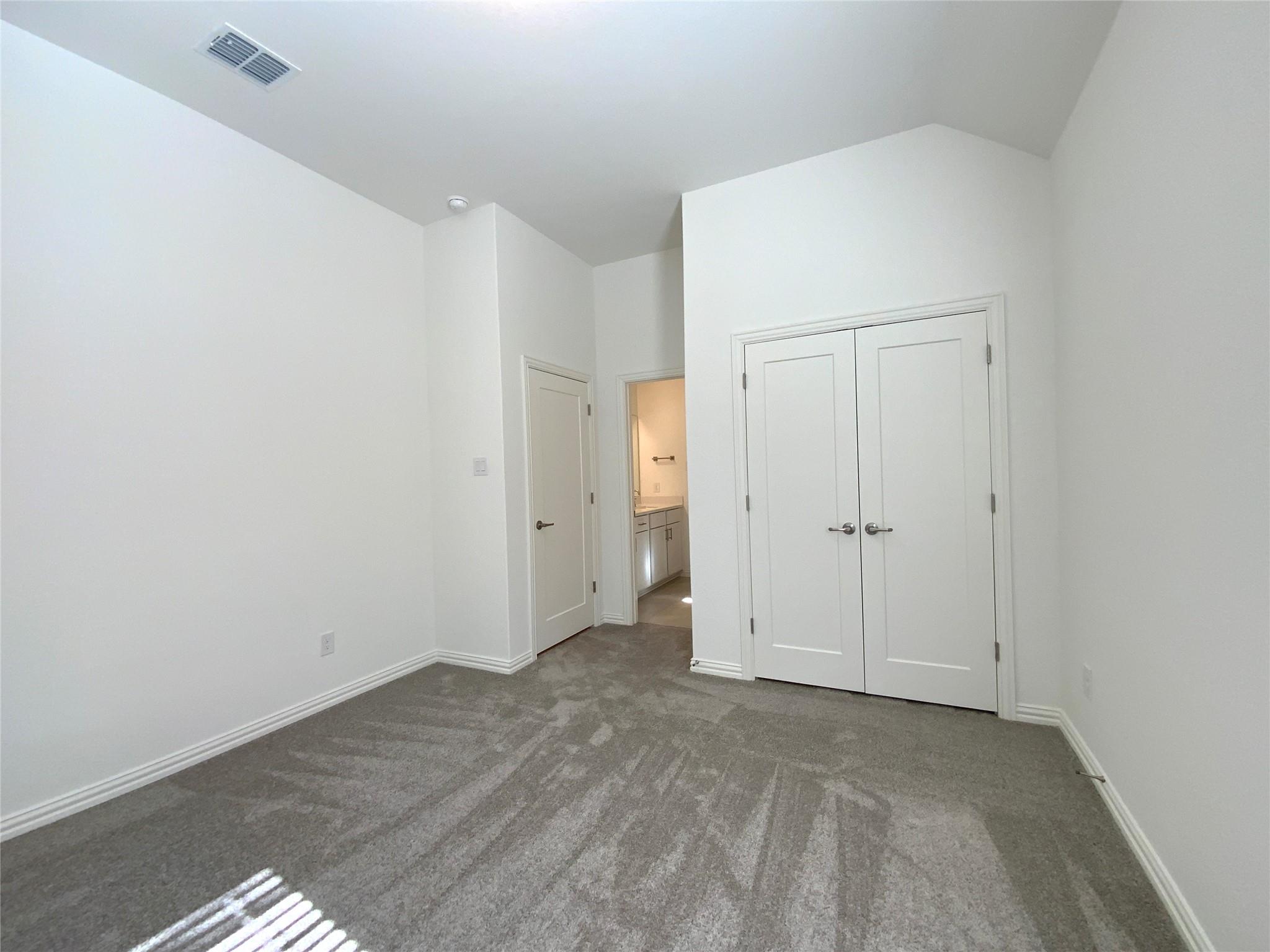 247 Du Bois Ln, Kyle, TX 78640