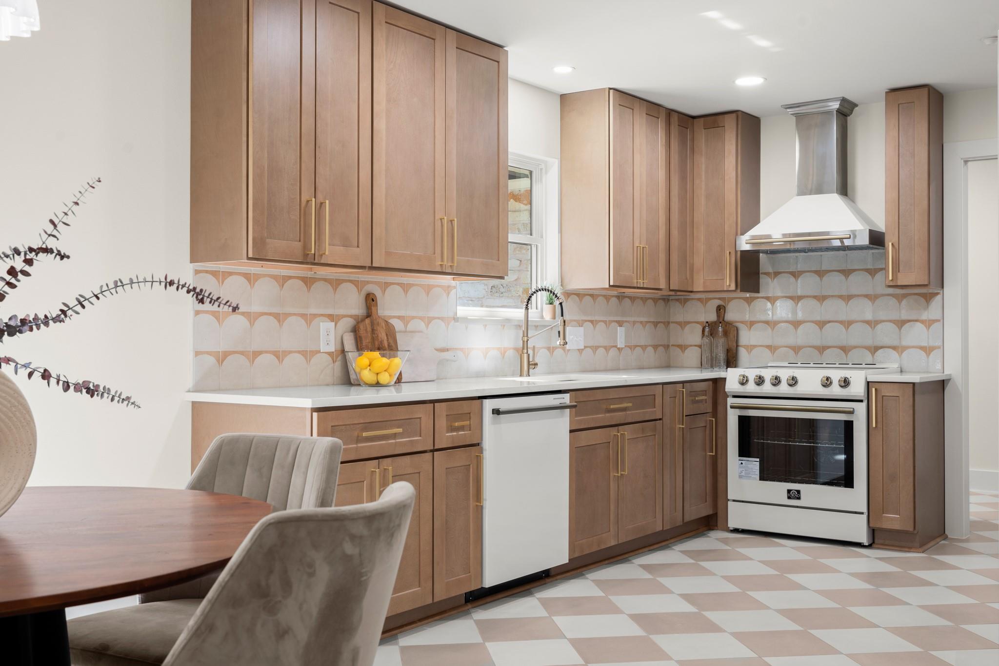 11315 Menodora Dr, Austin, TX 78748