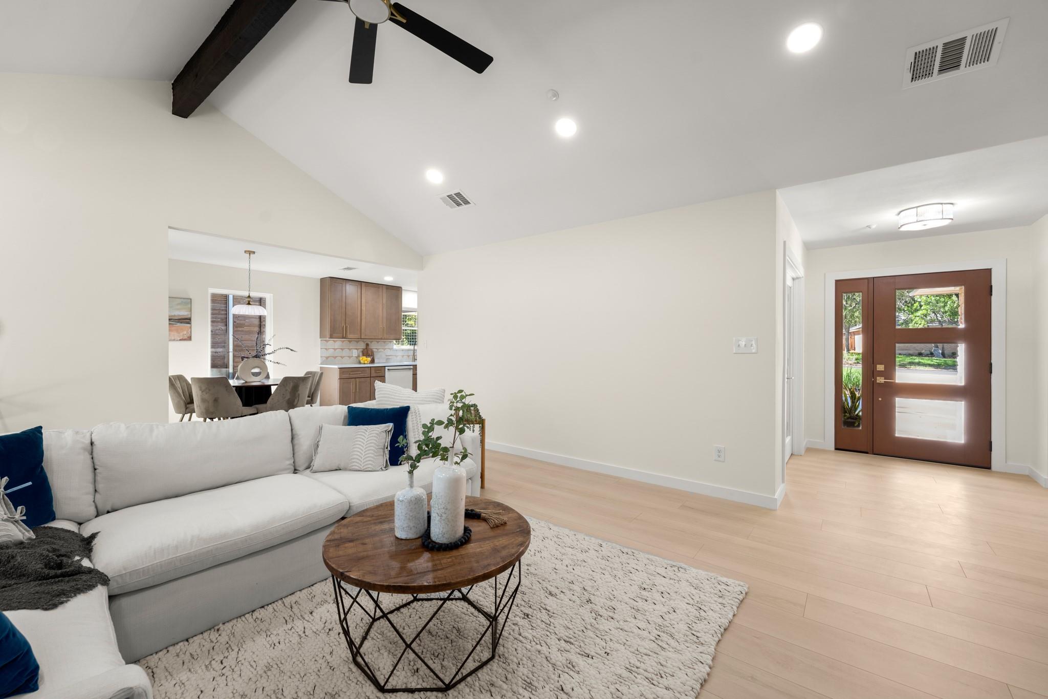 11315 Menodora Dr, Austin, TX 78748