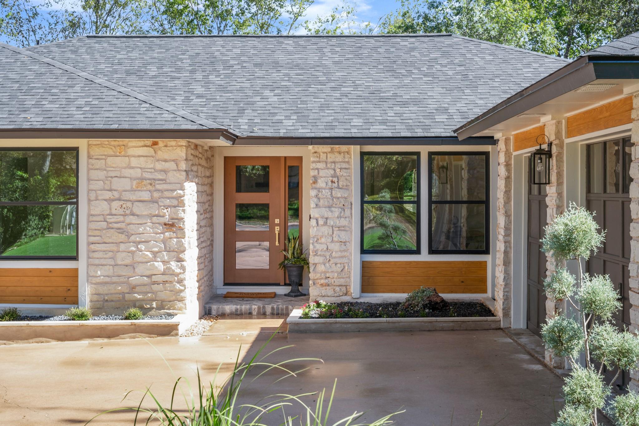 11315 Menodora Dr, Austin, TX 78748