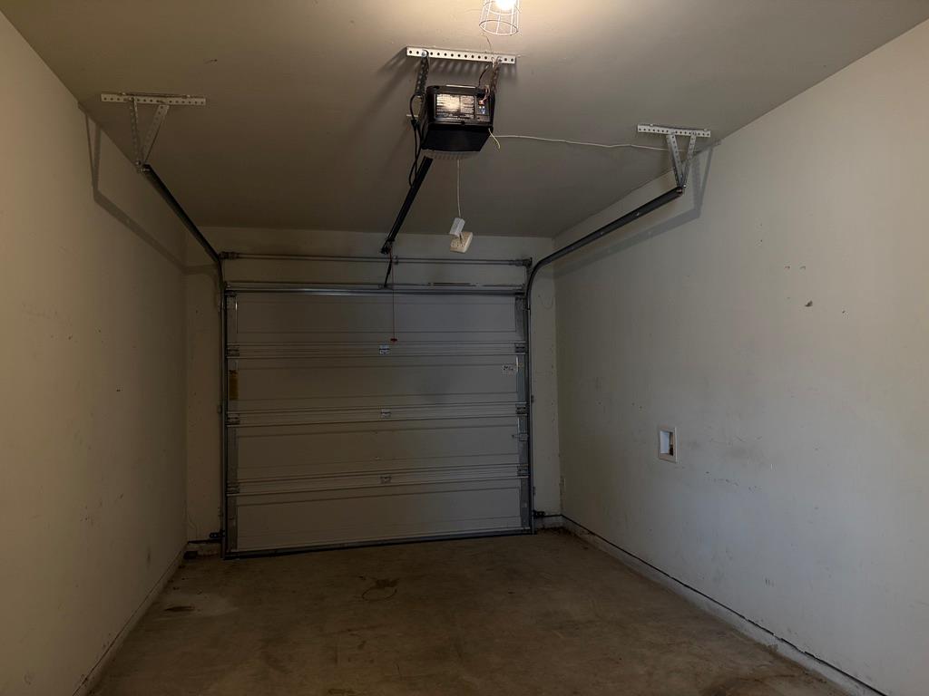 709 Yearwood Ln # 48E, Jarrell, TX 76537