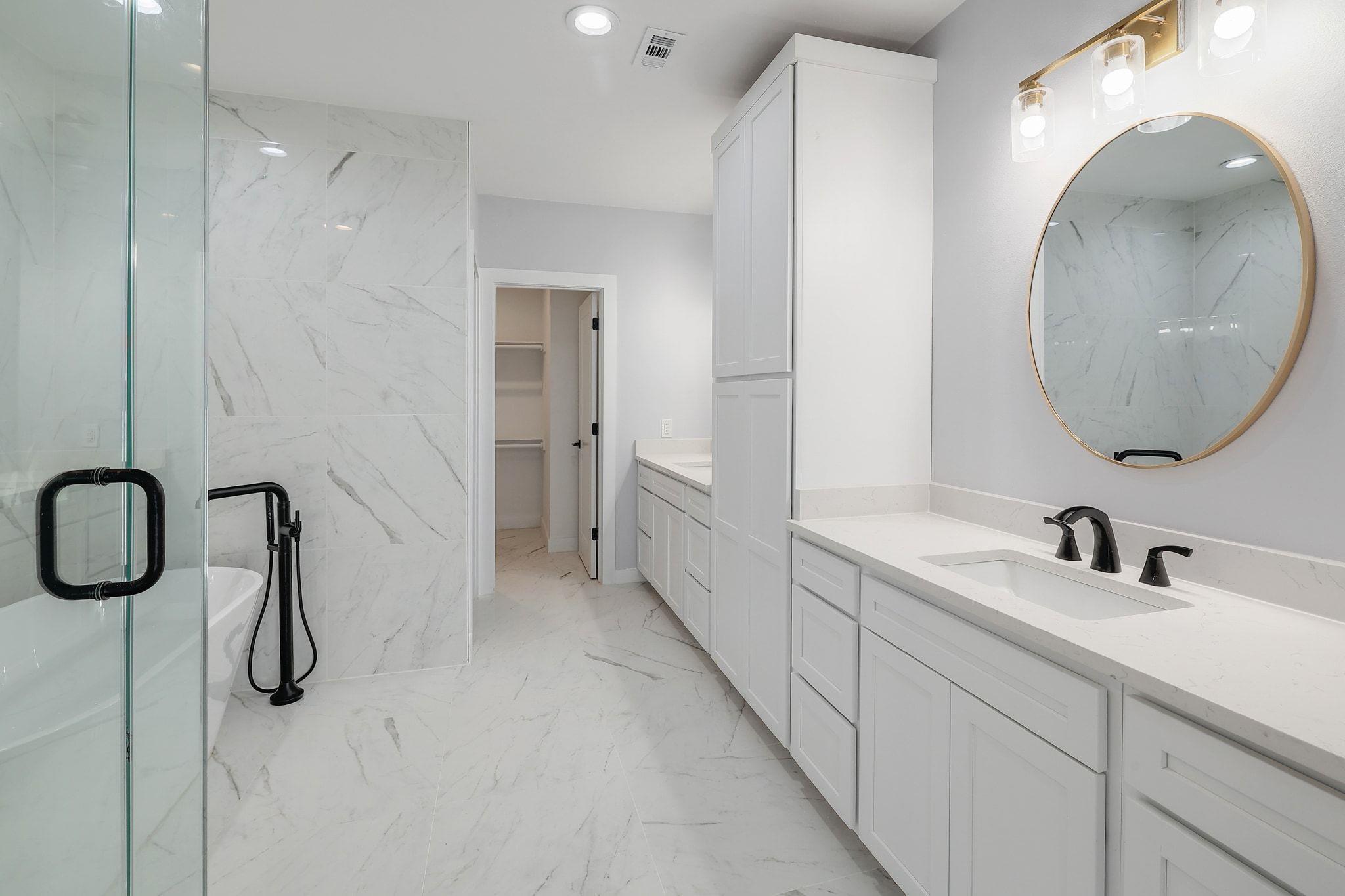 5717 Lost Horizon Dr # 2, Austin, TX 78759