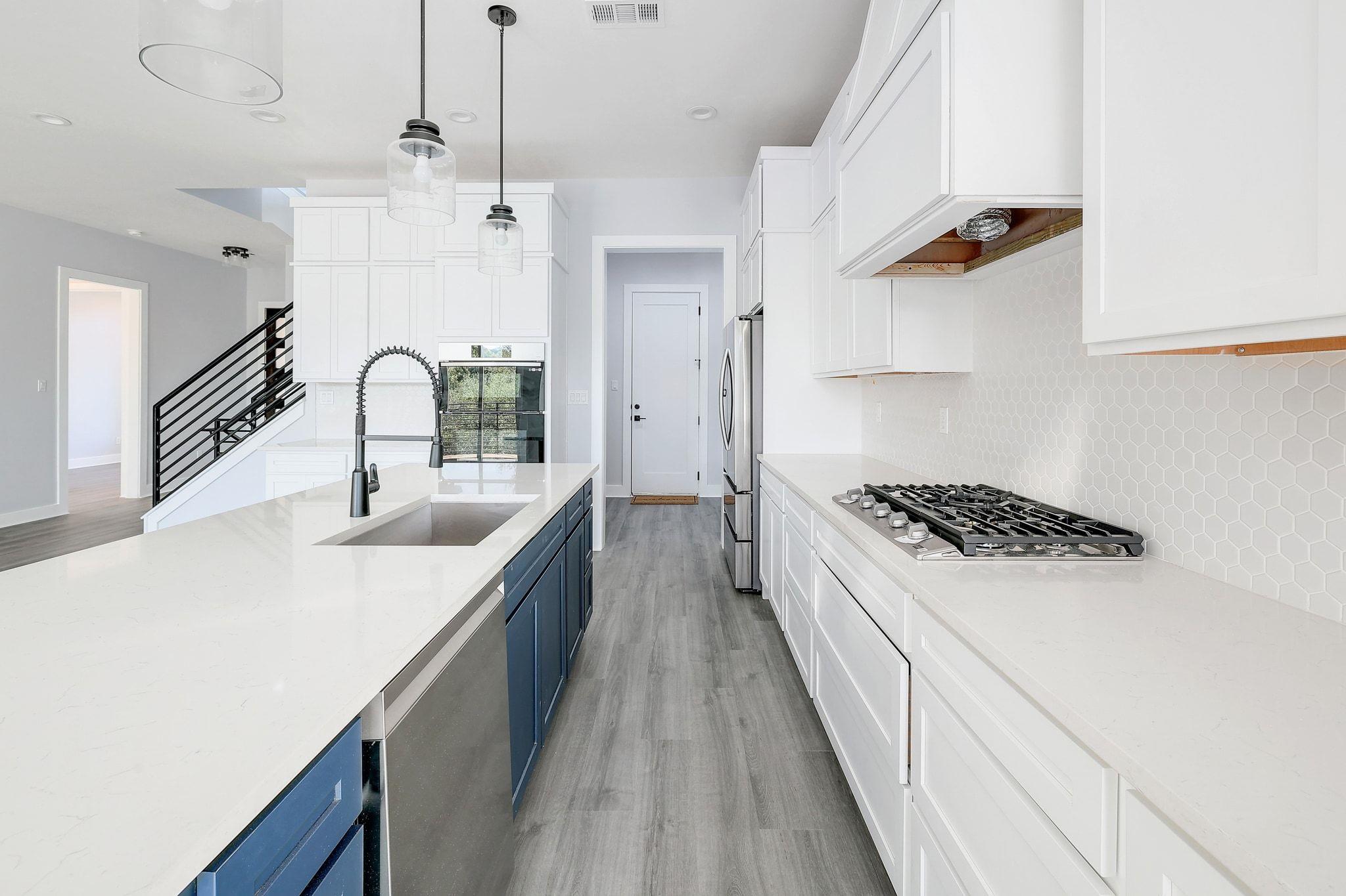 5717 Lost Horizon Dr # 2, Austin, TX 78759