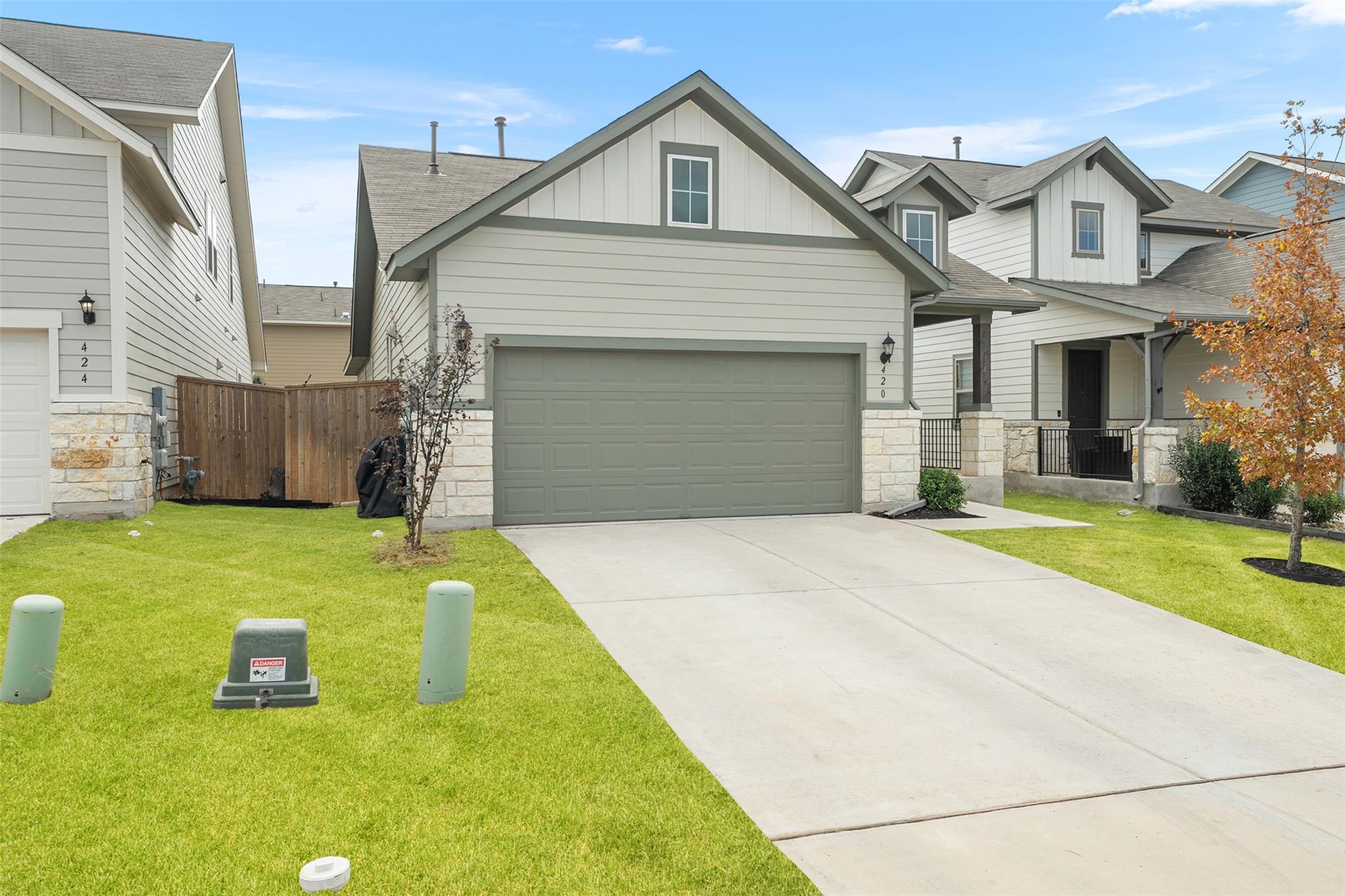 420 Fluttermill Loop, Liberty Hill, TX 78642