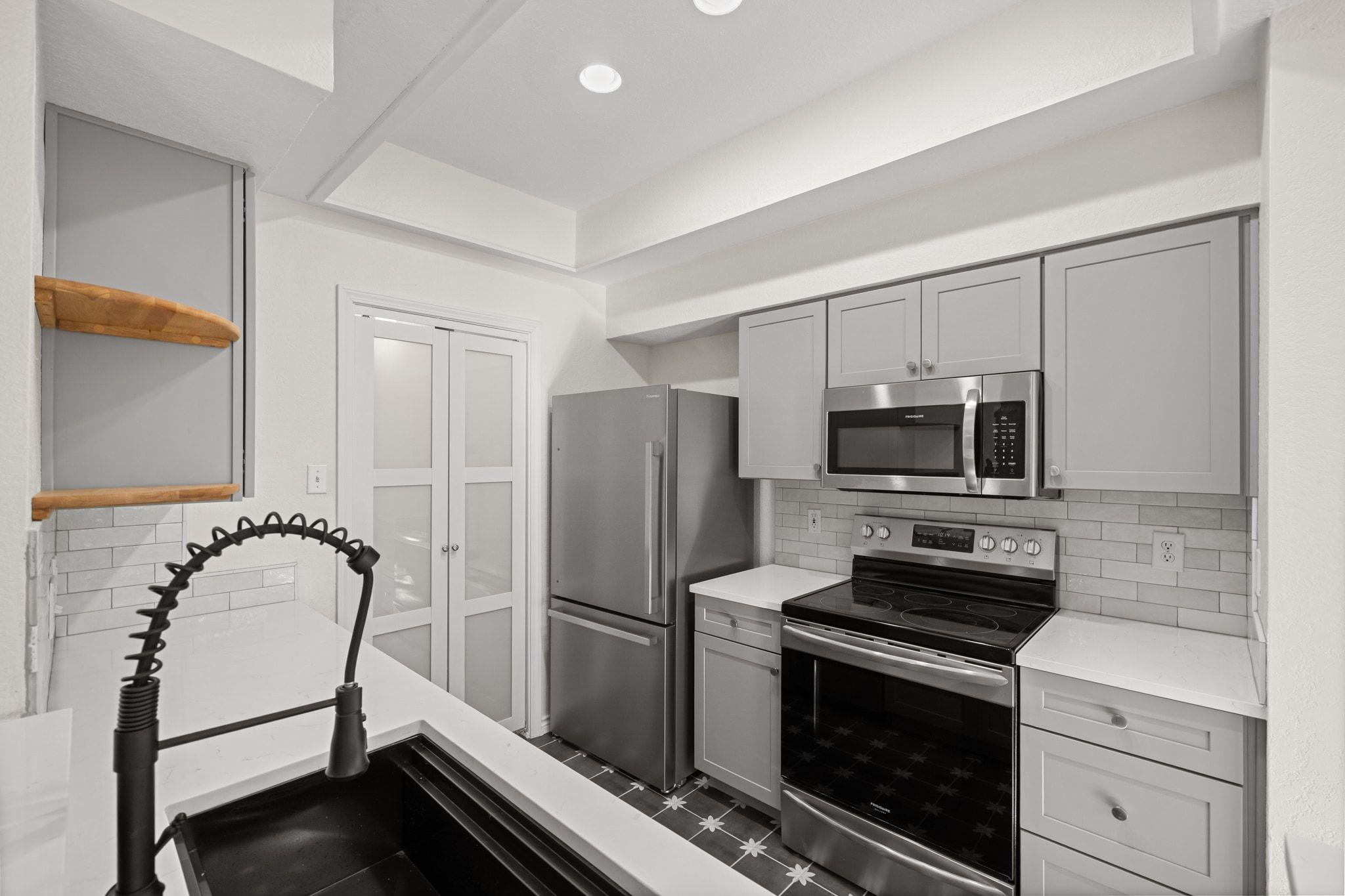 4711 Spicewood Springs Rd # 2-107, Austin, TX 78759