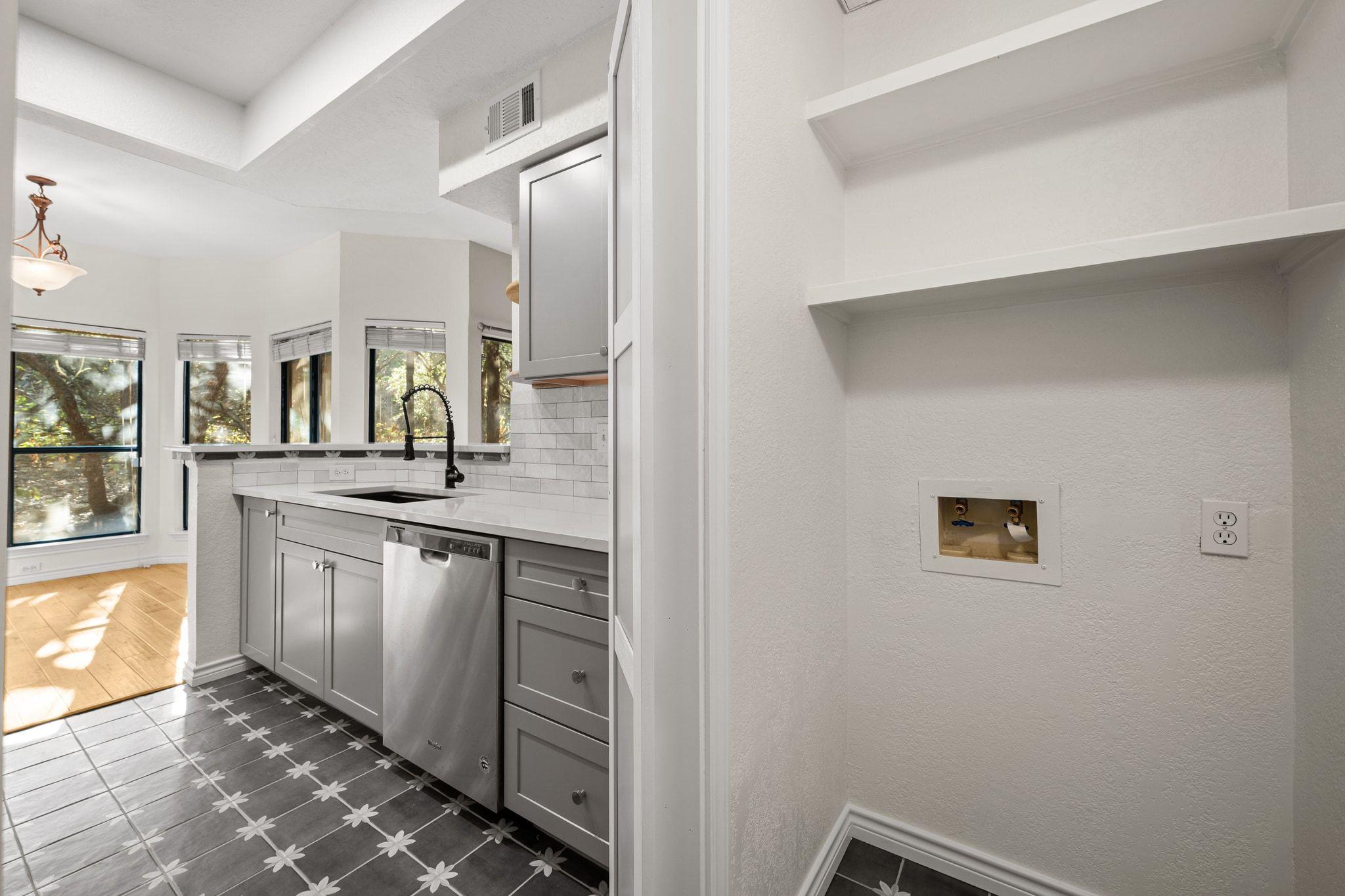 4711 Spicewood Springs Rd # 2-107, Austin, TX 78759