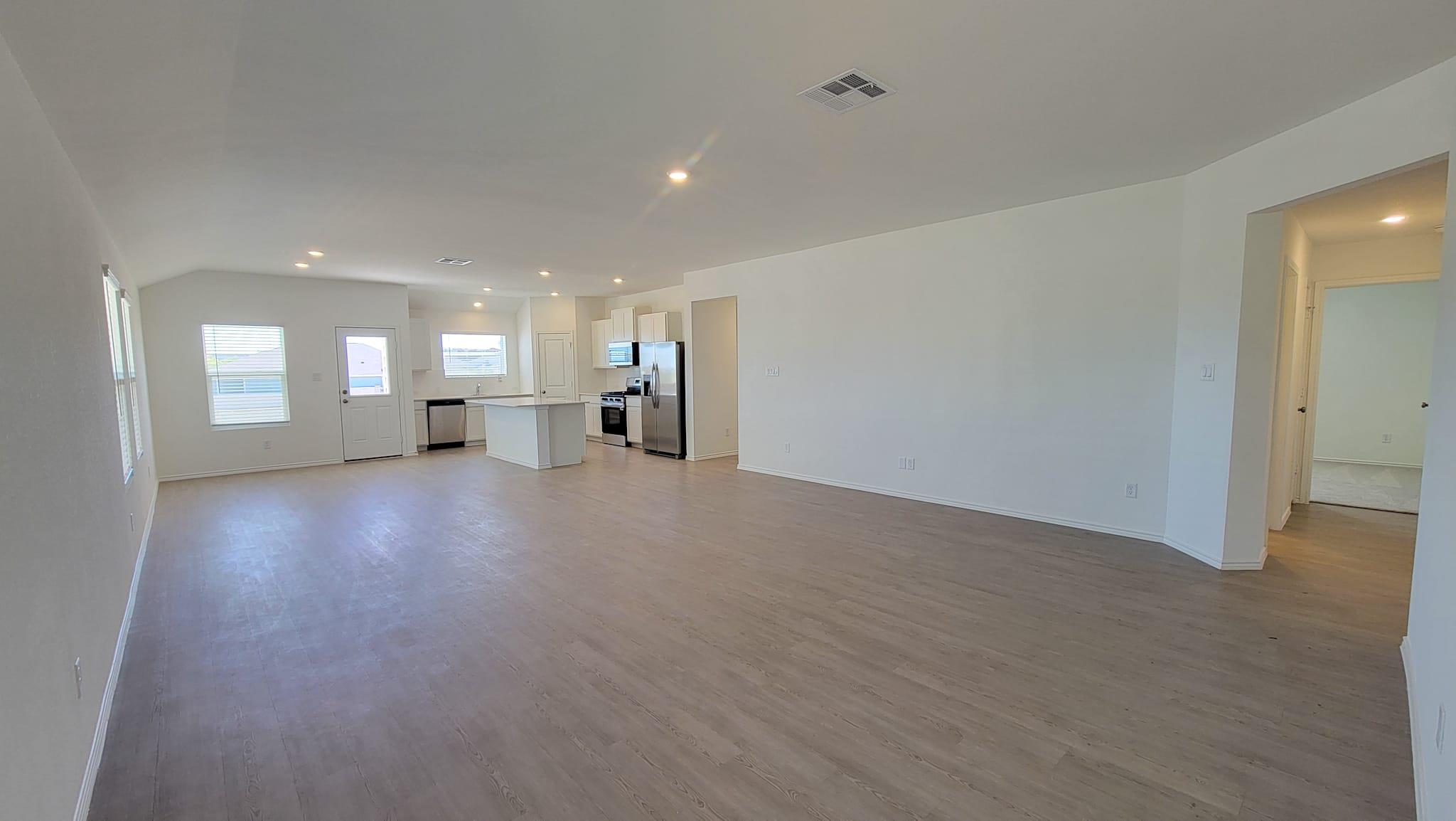 300 DREYER, Kyle, TX 78640