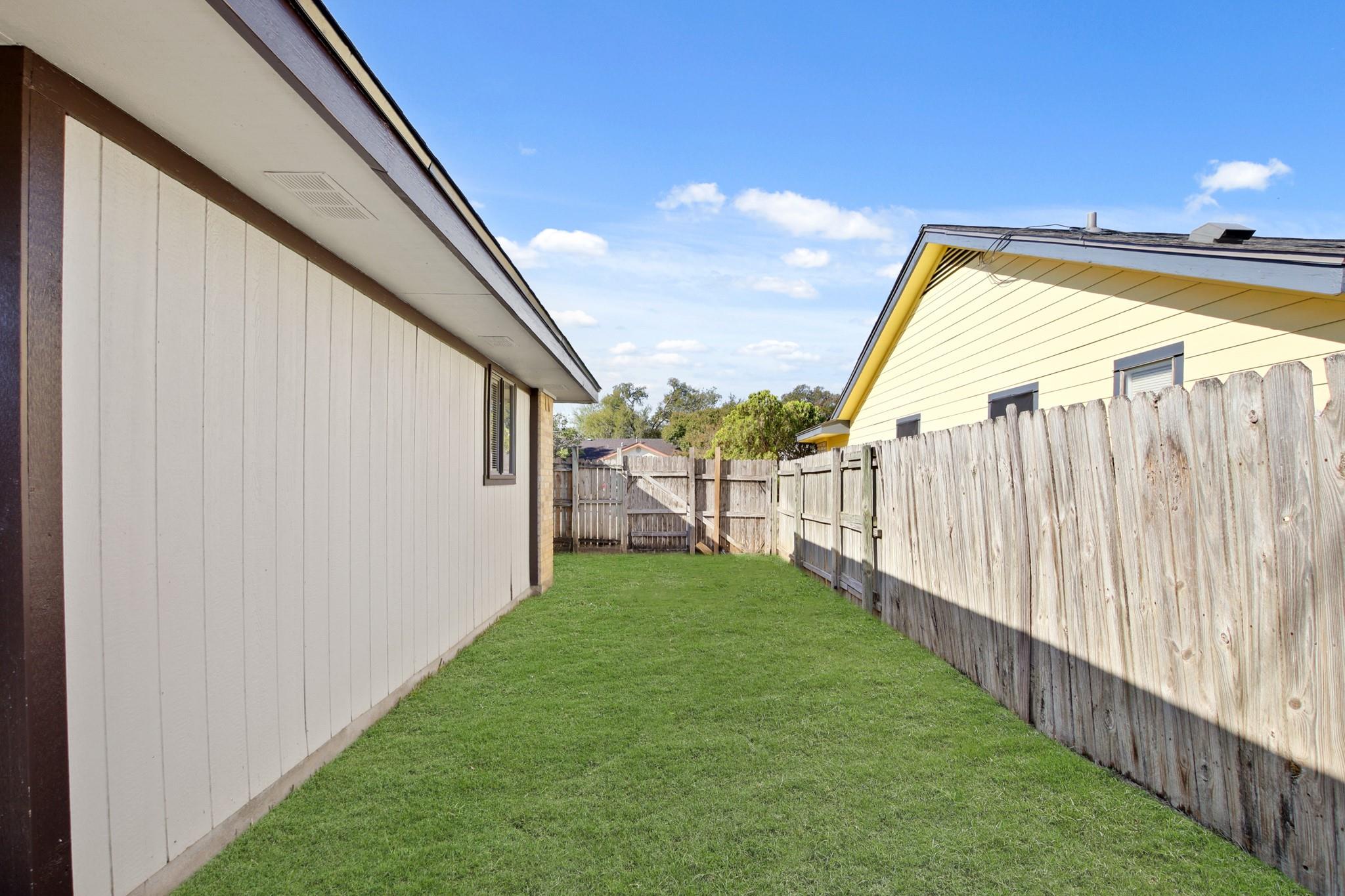 1108 Peach Tree Cv, Round Rock, TX 78681