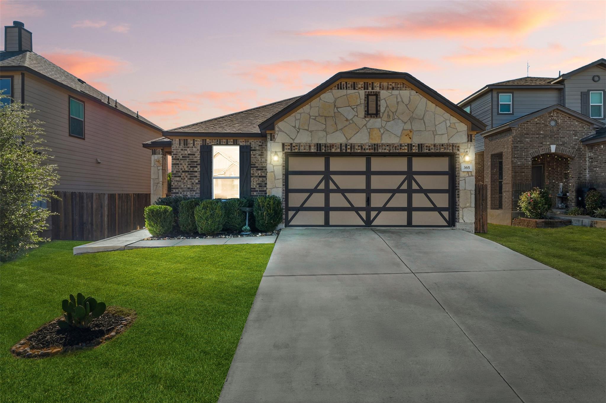 365 Conchillos Dr, Georgetown, TX 78626