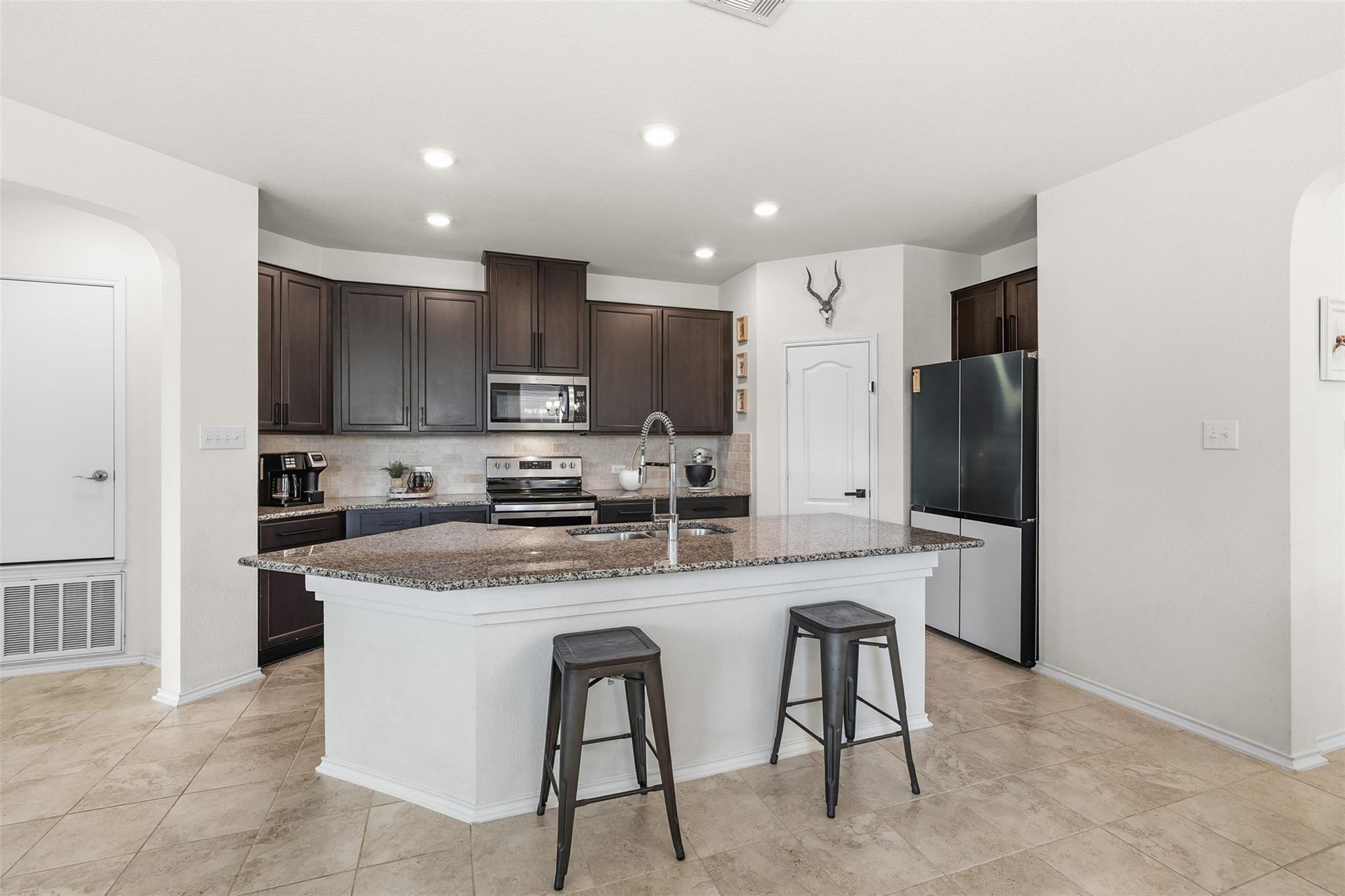 365 Conchillos Dr, Georgetown, TX 78626