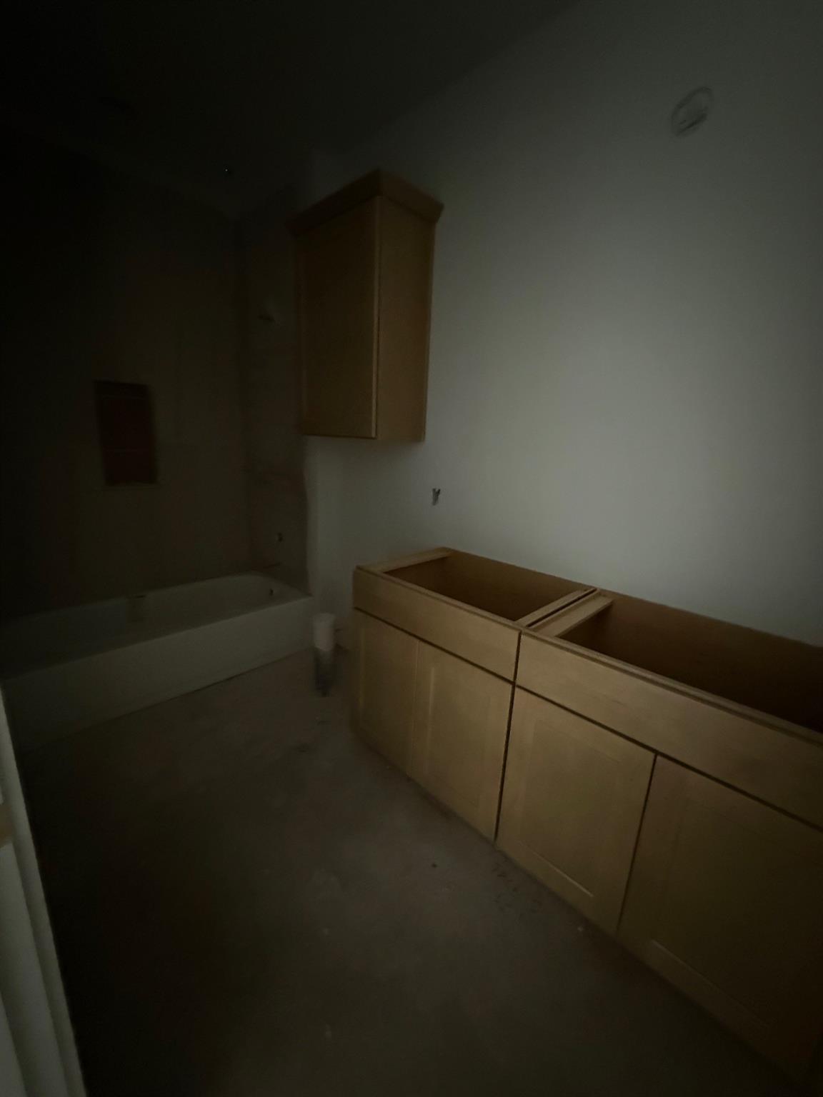 406 Hogans Place Pl, Meadowlakes, TX 78654