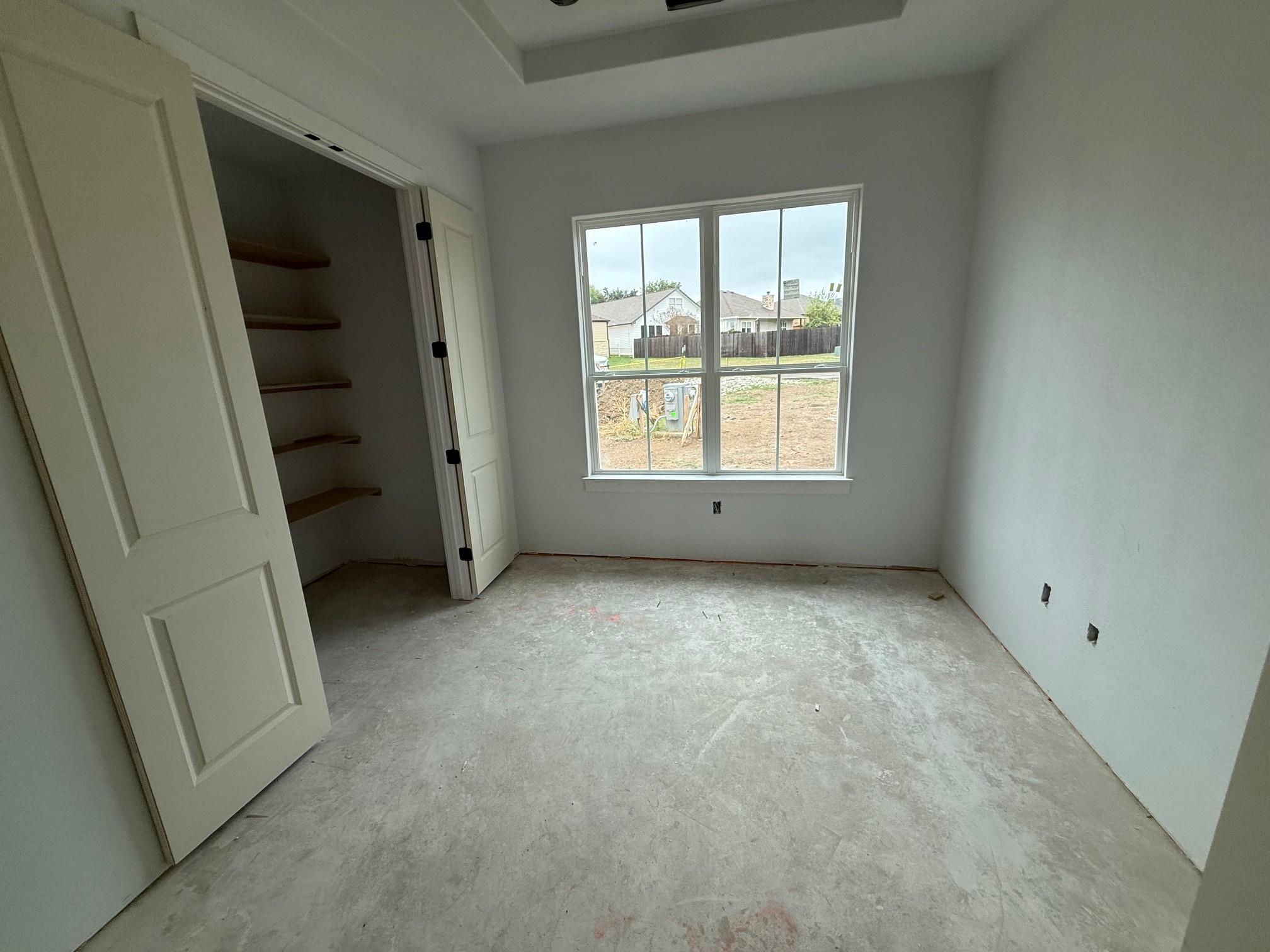 406 Hogans Place Pl, Meadowlakes, TX 78654