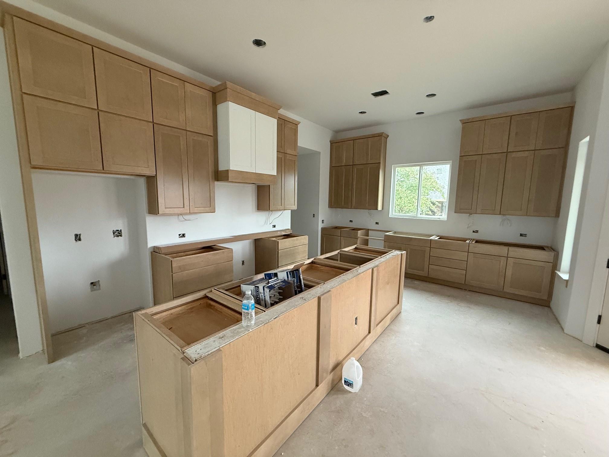 406 Hogans Place Pl, Meadowlakes, TX 78654