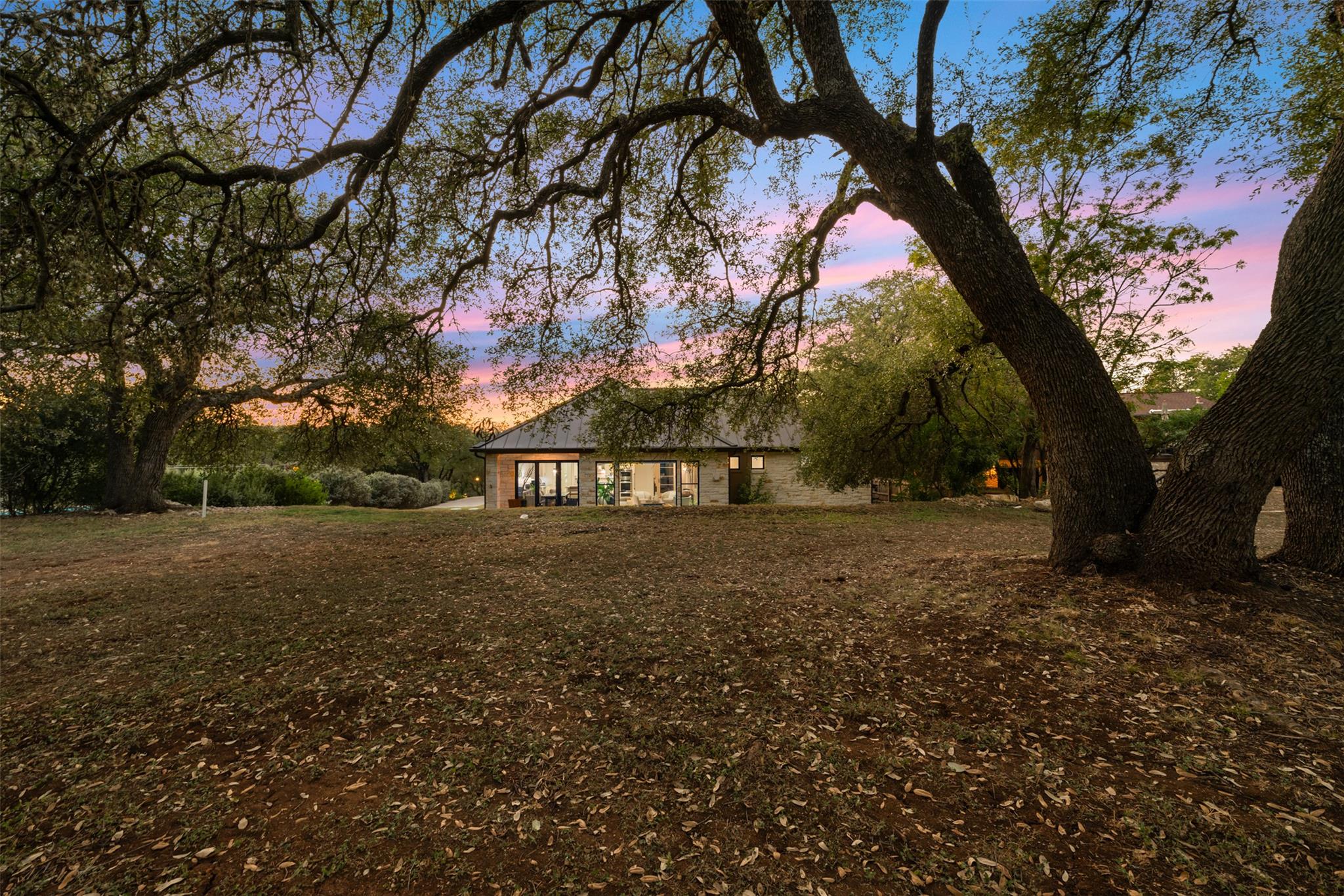 625 Sunfish St, Lakeway, TX 78734