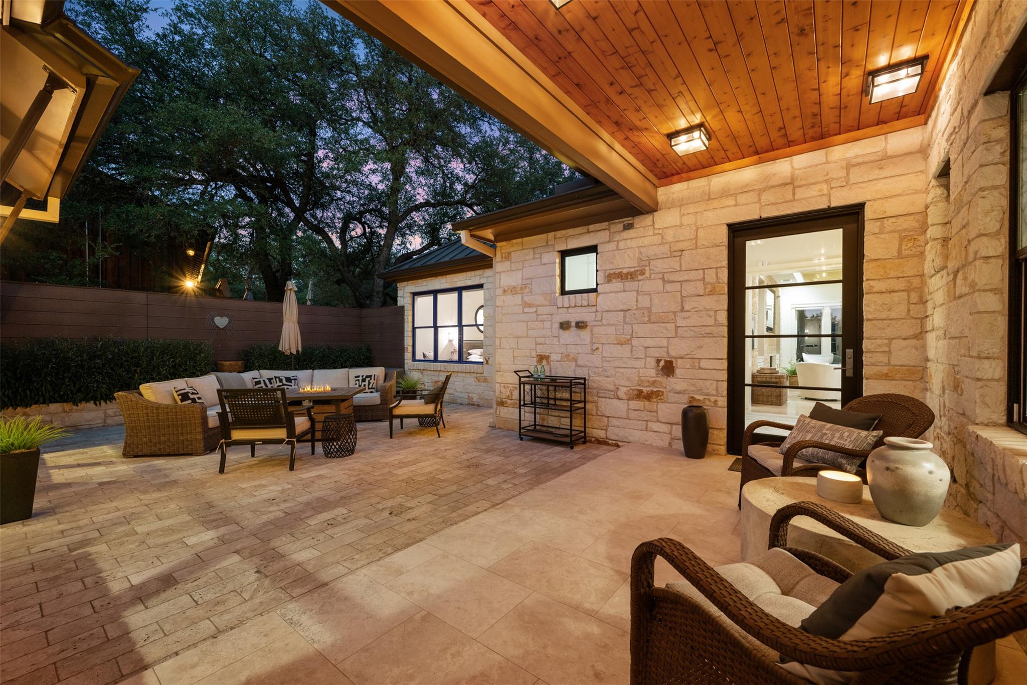 625 Sunfish St, Lakeway, TX 78734