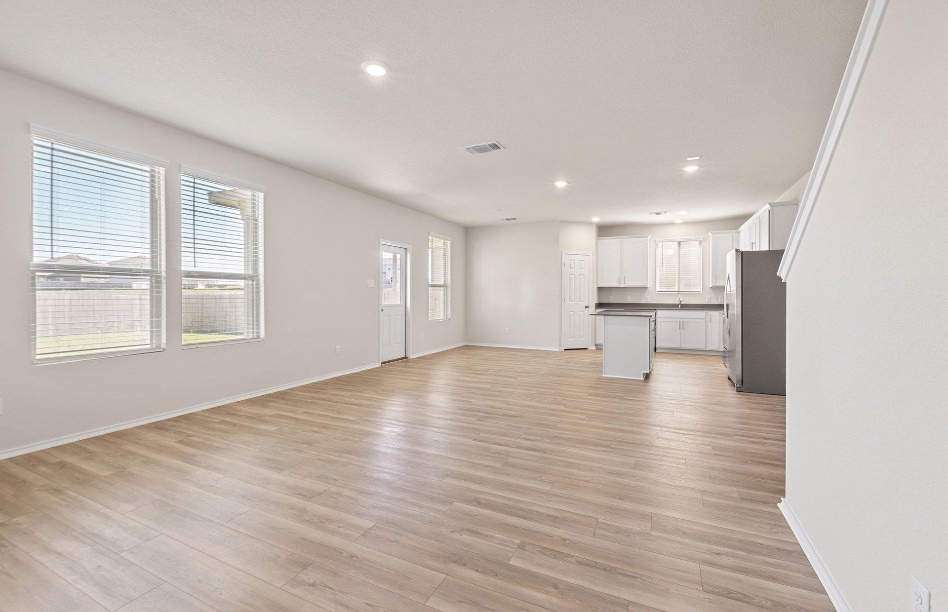 337 Sullivan Way, Elgin, TX 78621