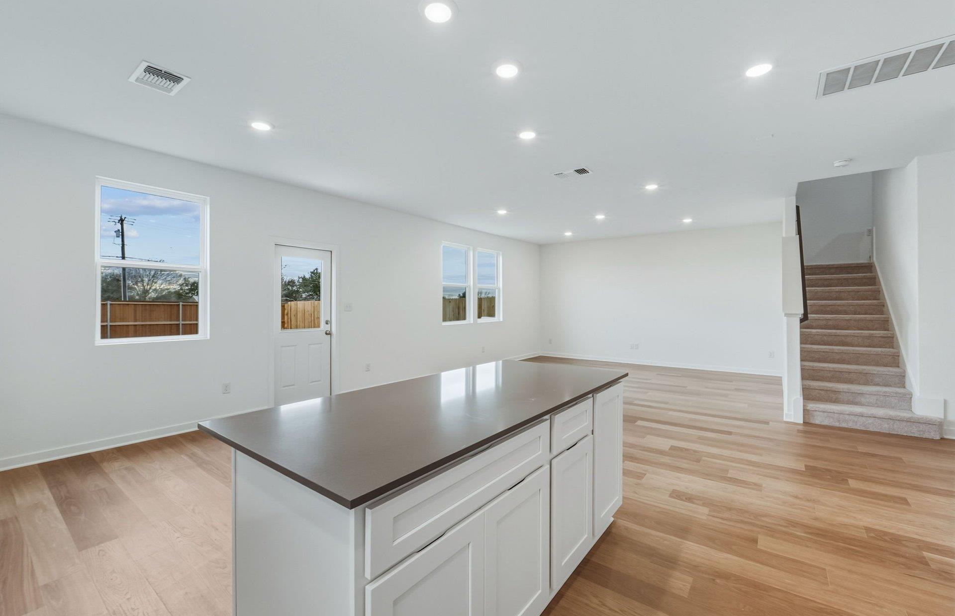 337 Sullivan Way, Elgin, TX 78621