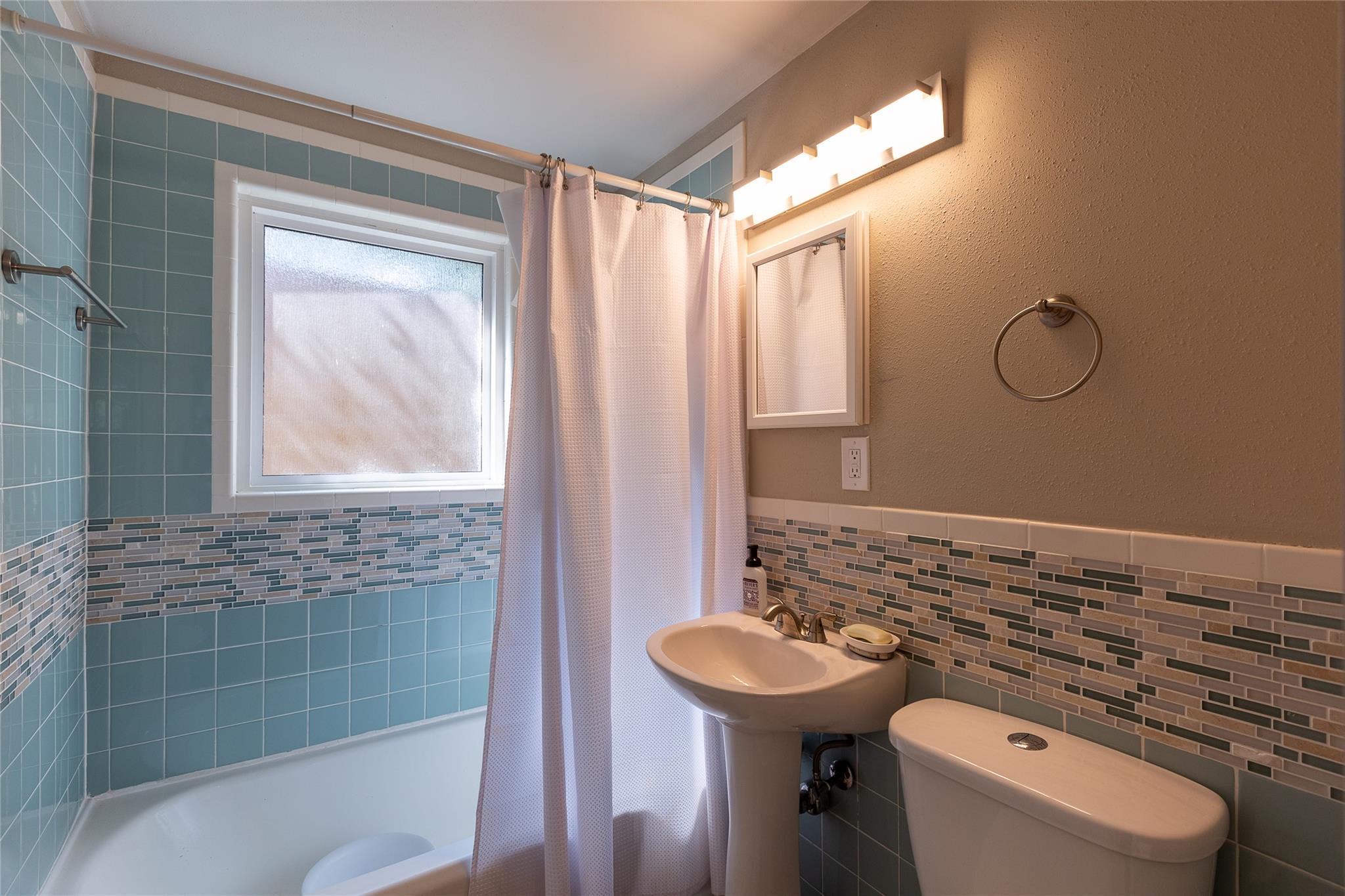 9086 Jollyville Rd, Austin, TX 78759