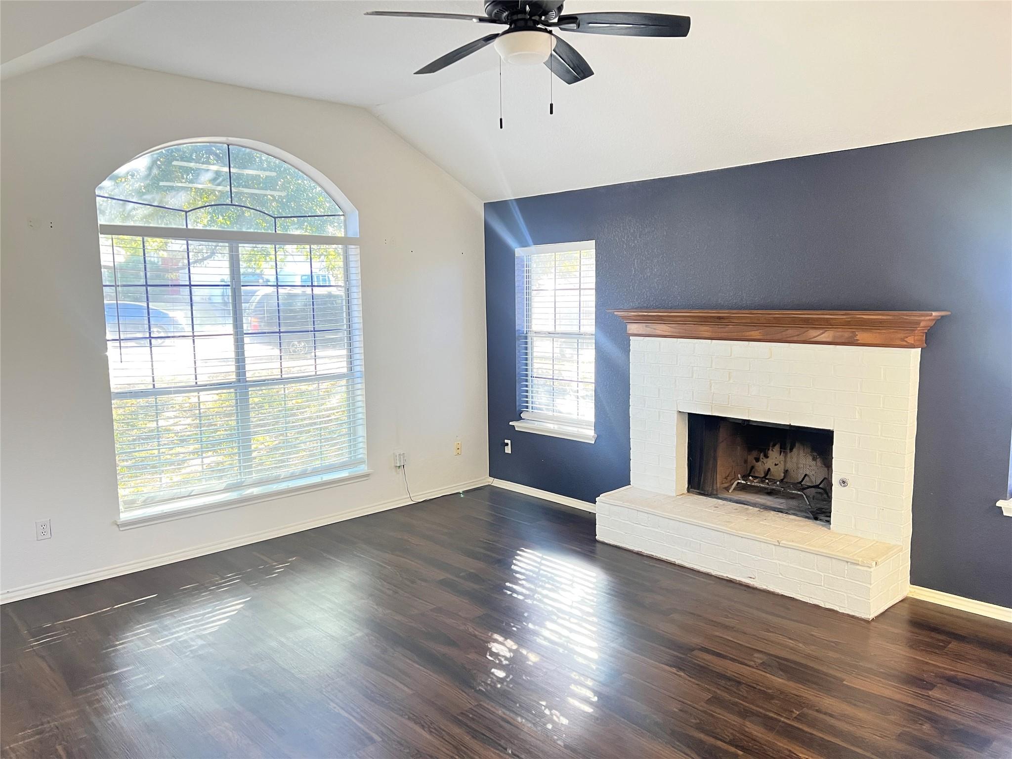 1747 Windy Park Cir, Round Rock, TX 78664