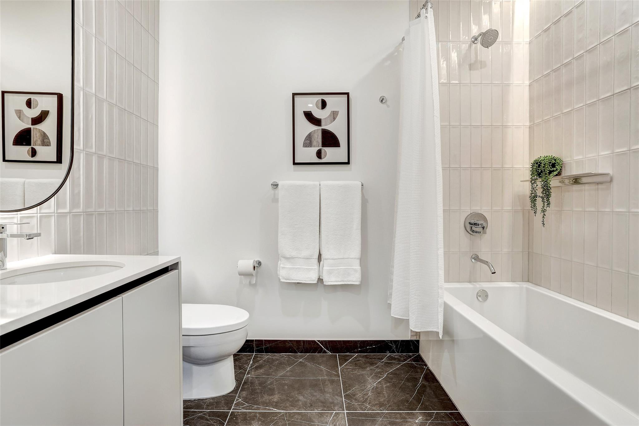 610 Davis St # 3008, Austin, TX 78701