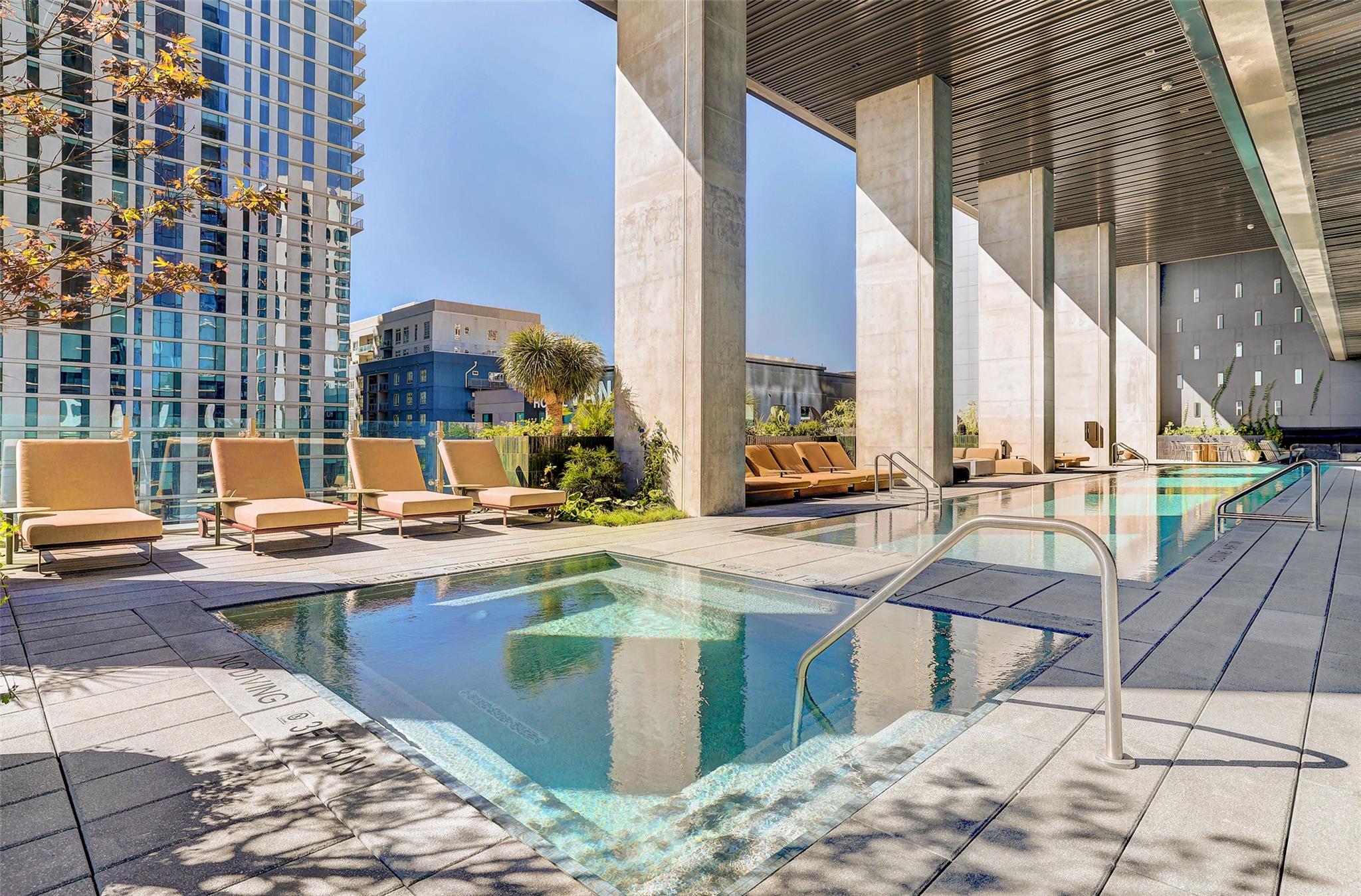 610 Davis St # 3008, Austin, TX 78701