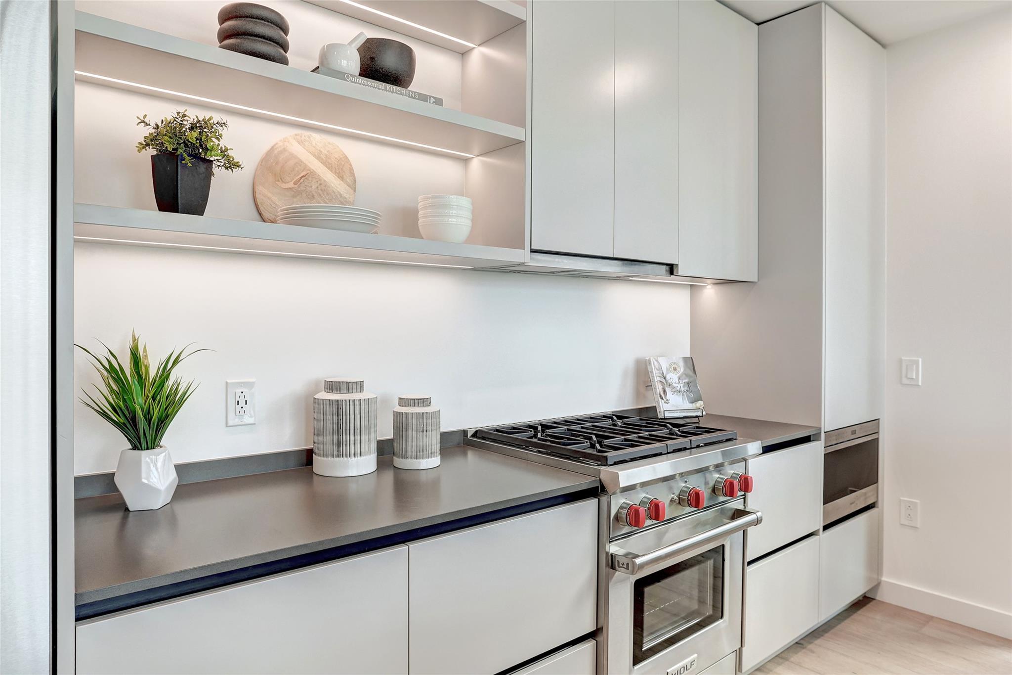 610 Davis St # 3008, Austin, TX 78701