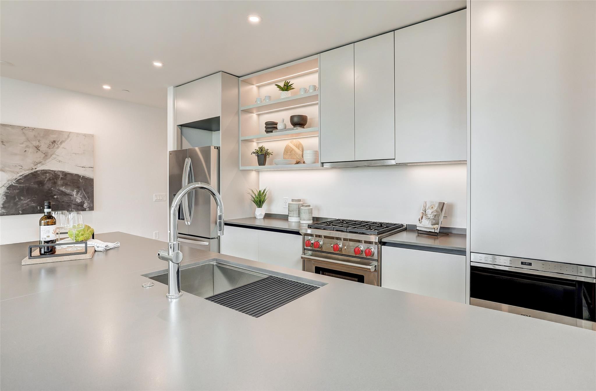 610 Davis St # 3008, Austin, TX 78701