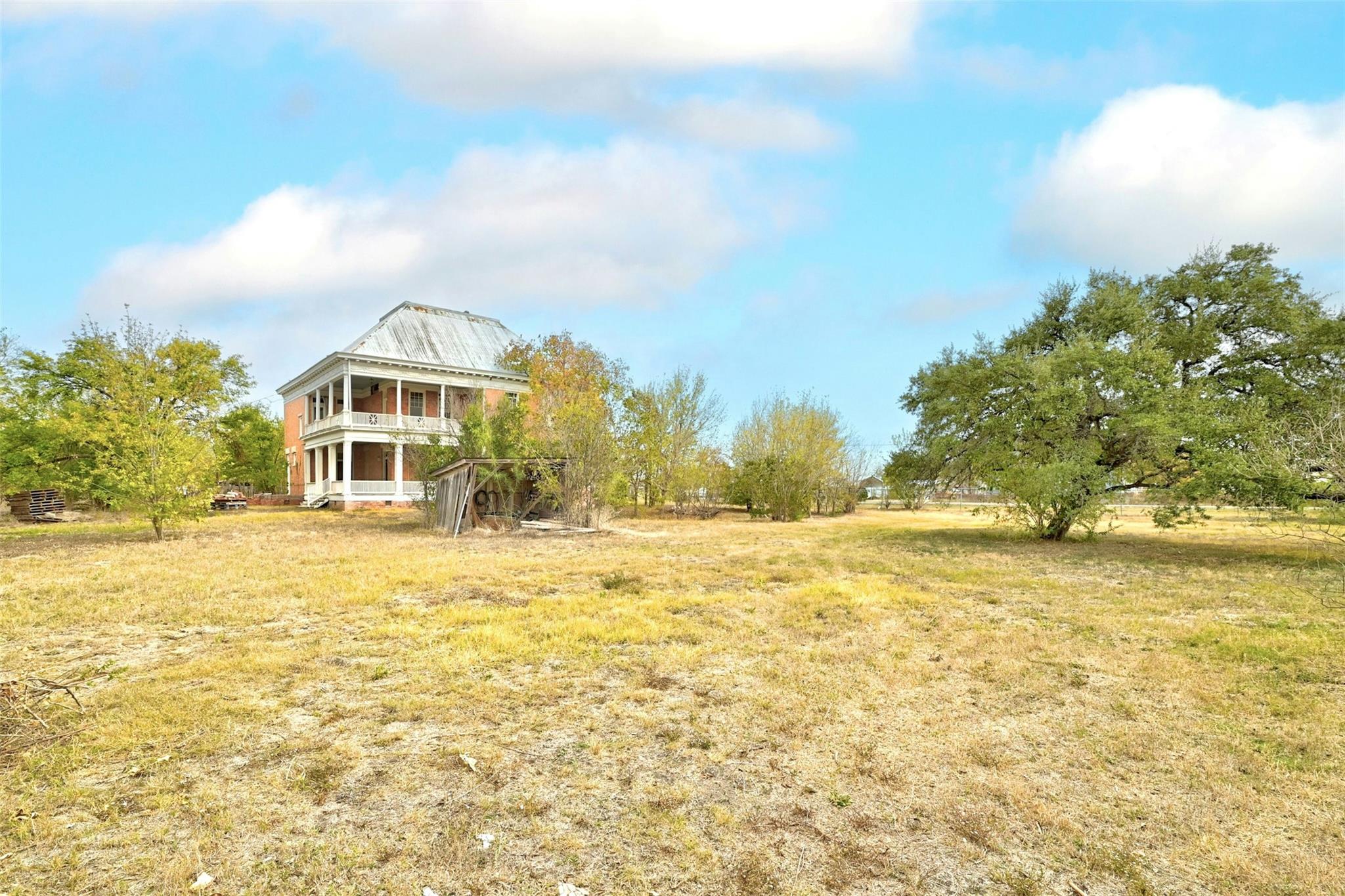 709 Lexington St, Manor, TX 78653