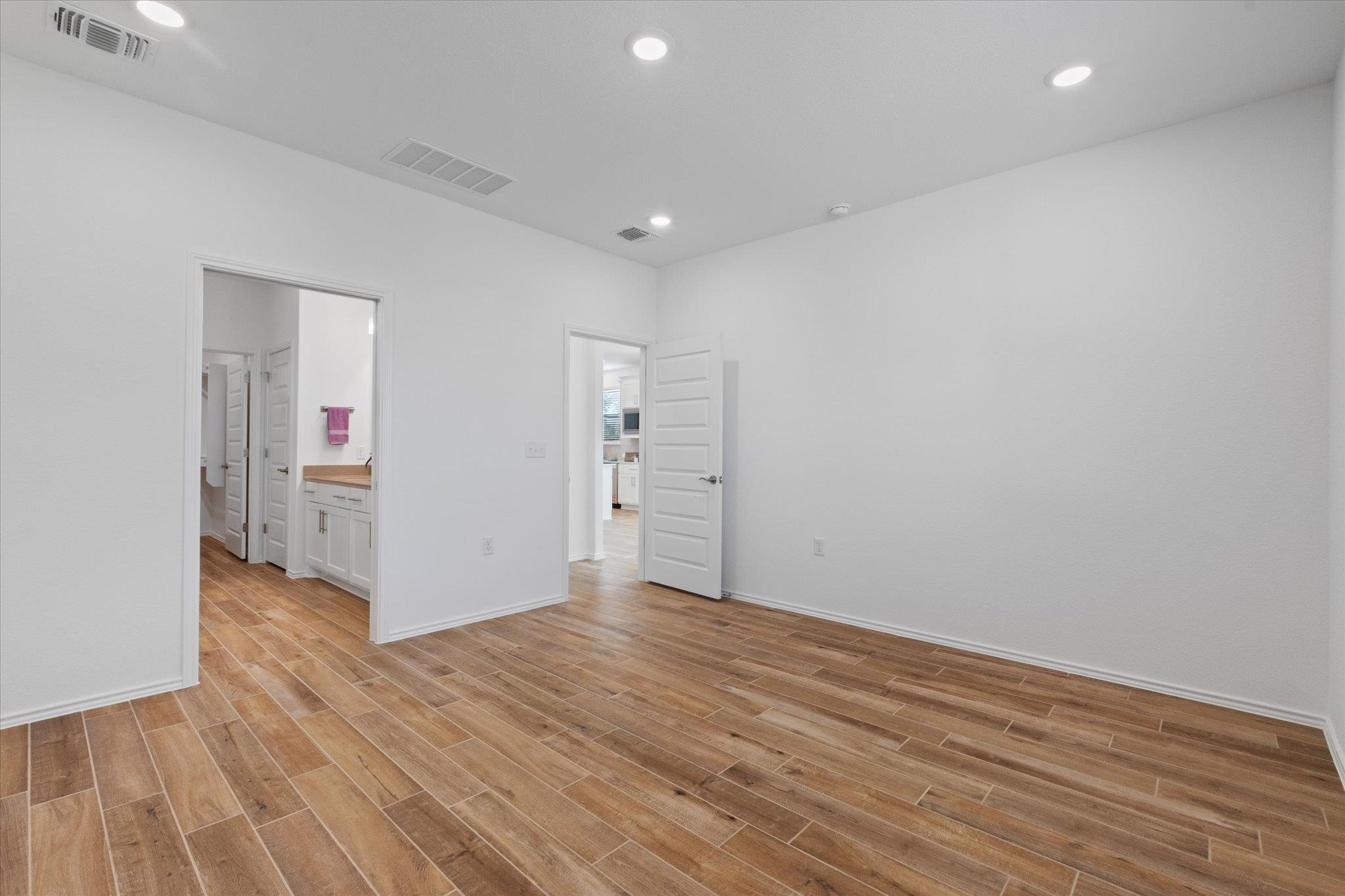 324 Livewater Ln, Georgetown, TX 78633