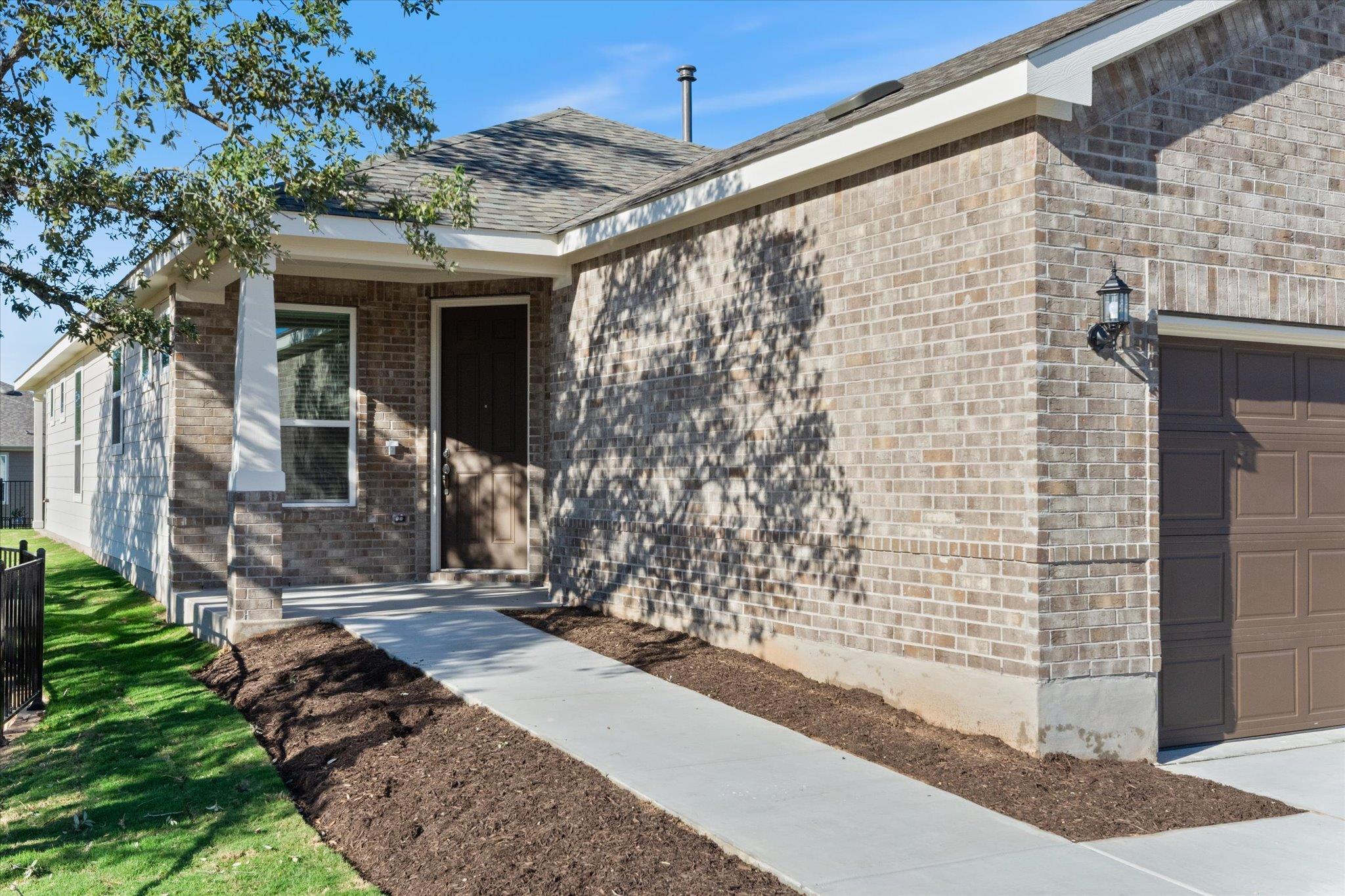 324 Livewater Ln, Georgetown, TX 78633