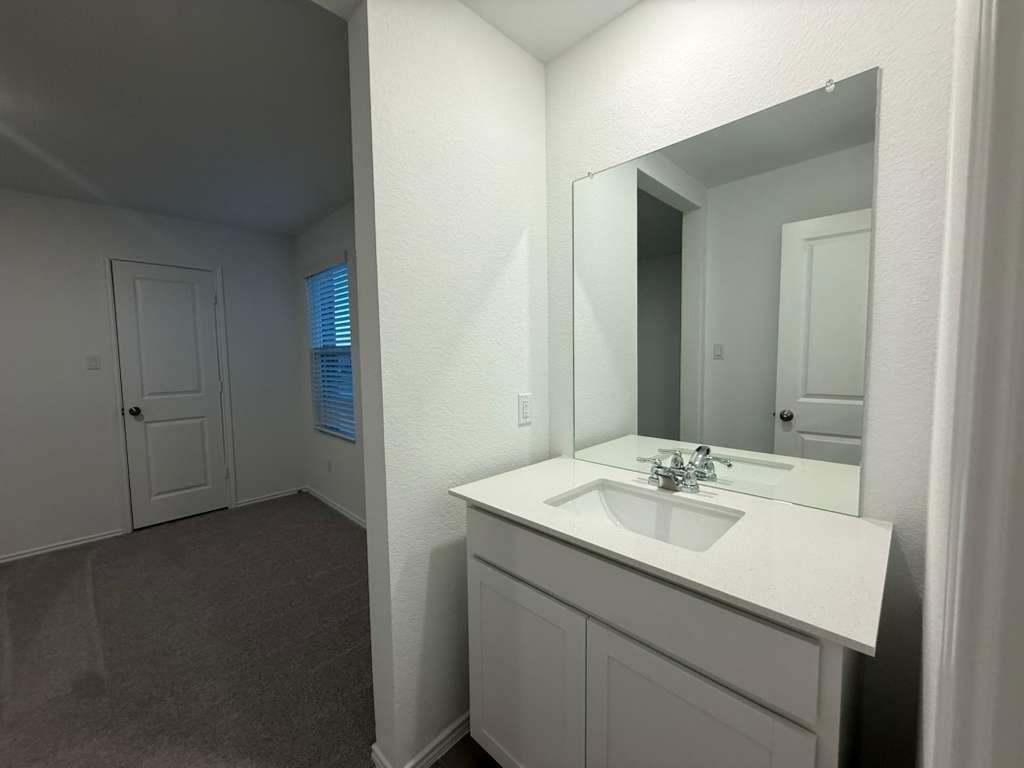 17704 Sage Thrasher Dr, Pflugerville, TX 78660