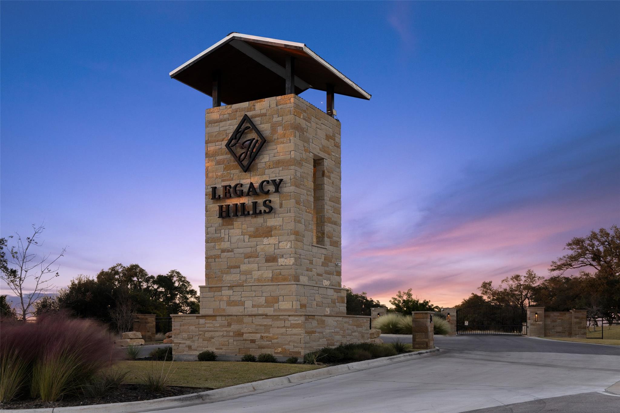 205 S FLAT ROCK Way, Johnson City, TX 78636