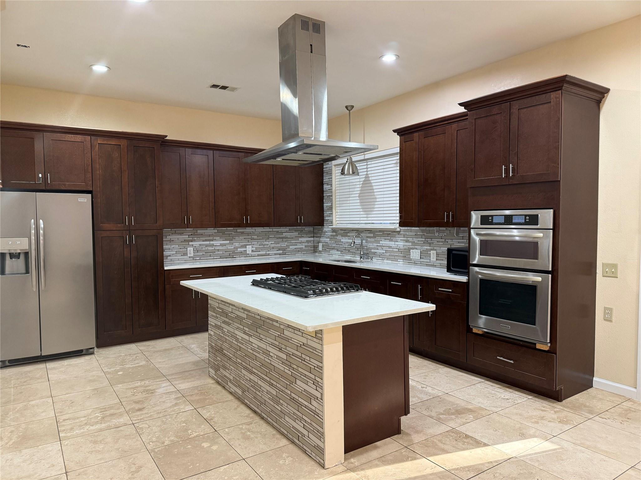 975 N State Highway 95 Highway, Bastrop, TX 78602