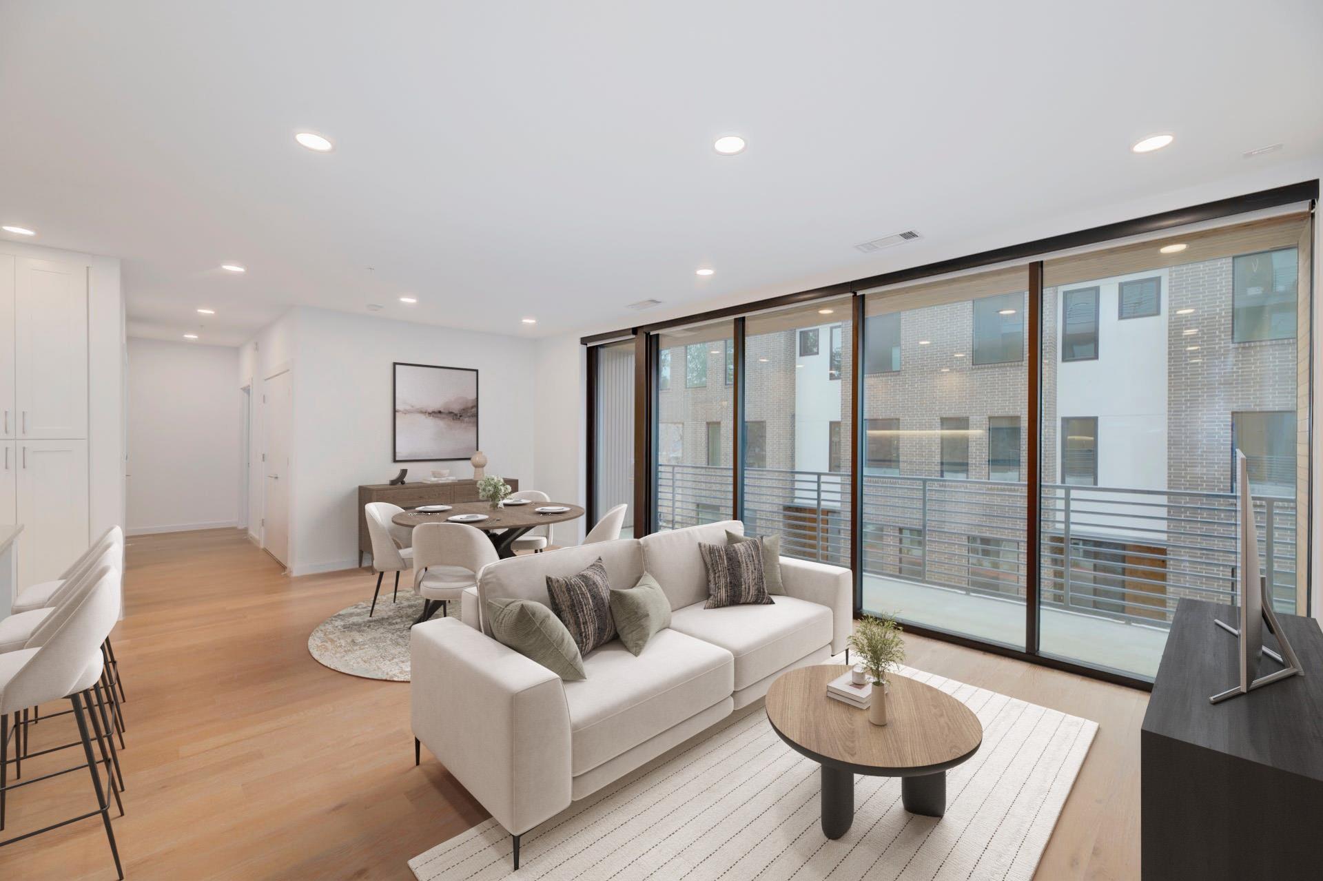 900 S 1st St # 218, Austin, TX 78704