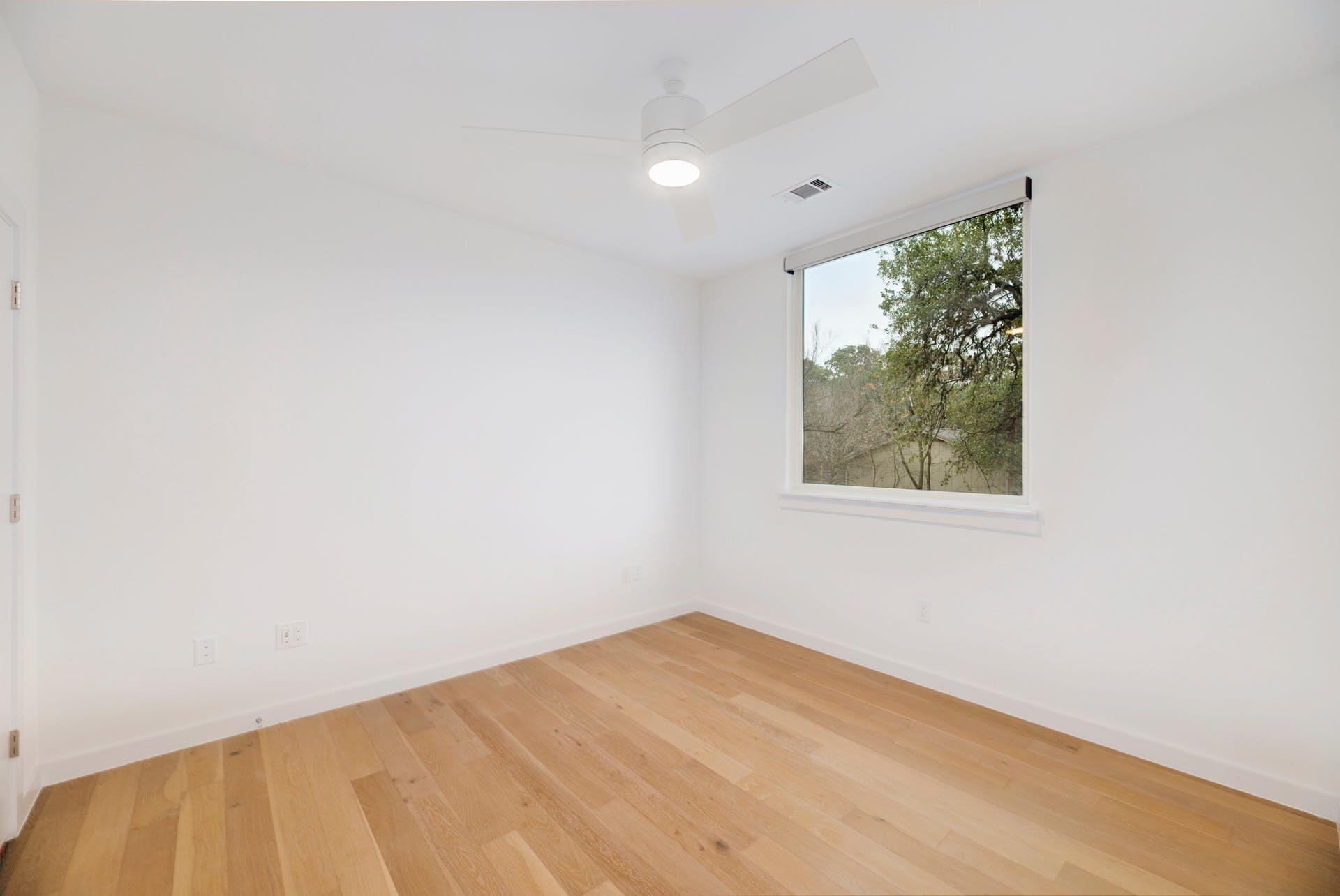 900 S 1st St # 218, Austin, TX 78704