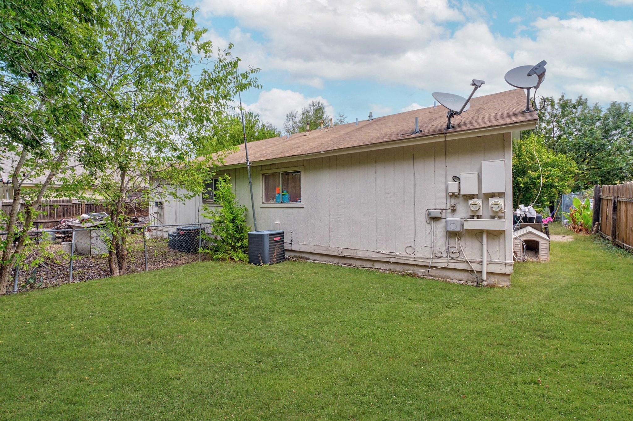 8203 Colony Loop Dr, Austin, TX 78724