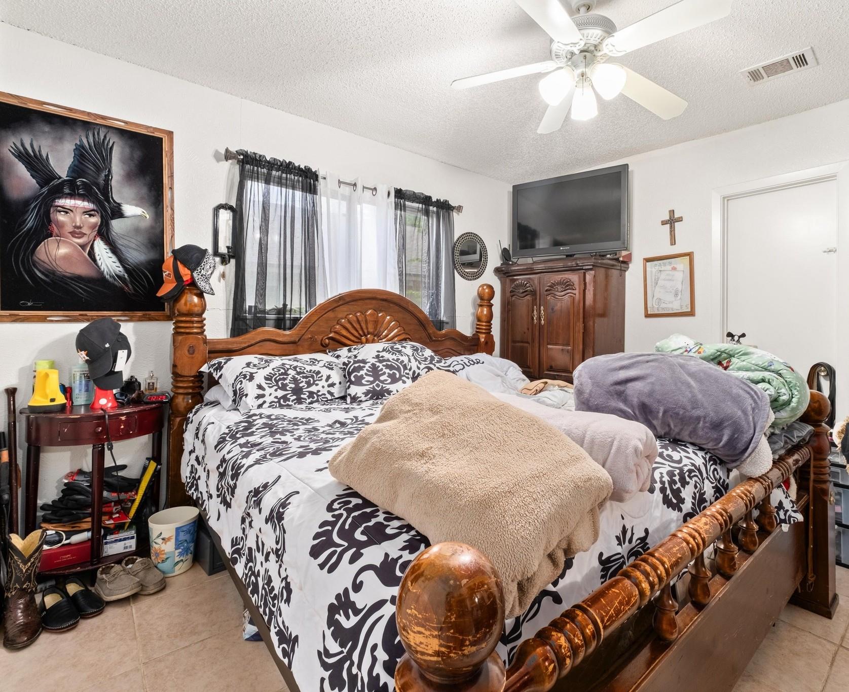 8203 Colony Loop Dr, Austin, TX 78724