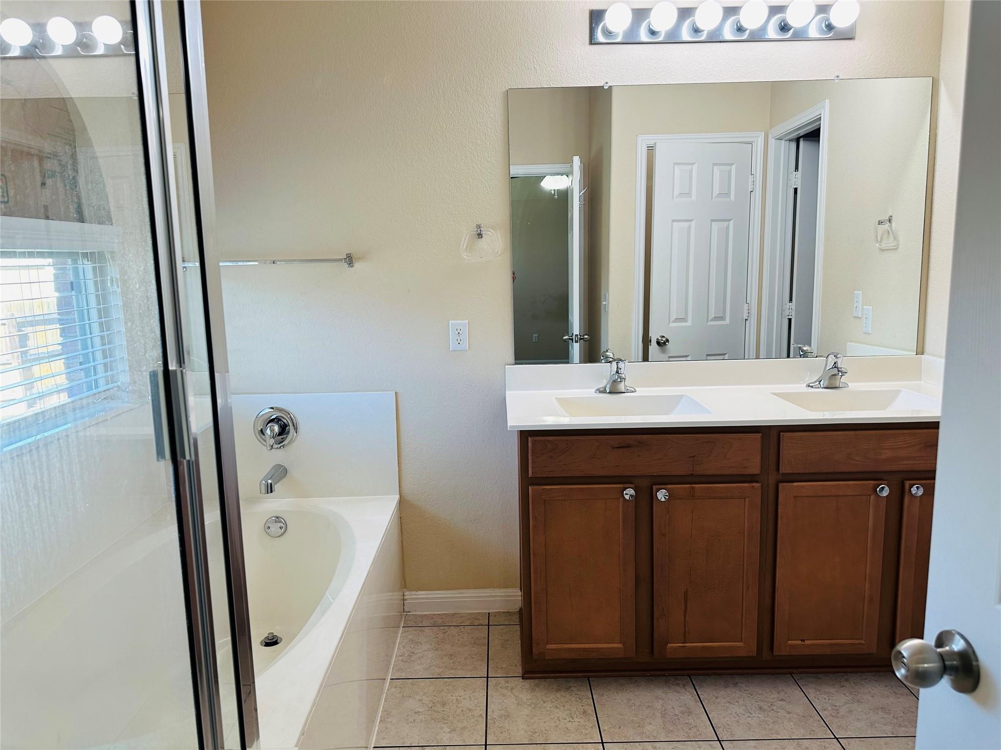 401 Tula Trl, Leander, TX 78641