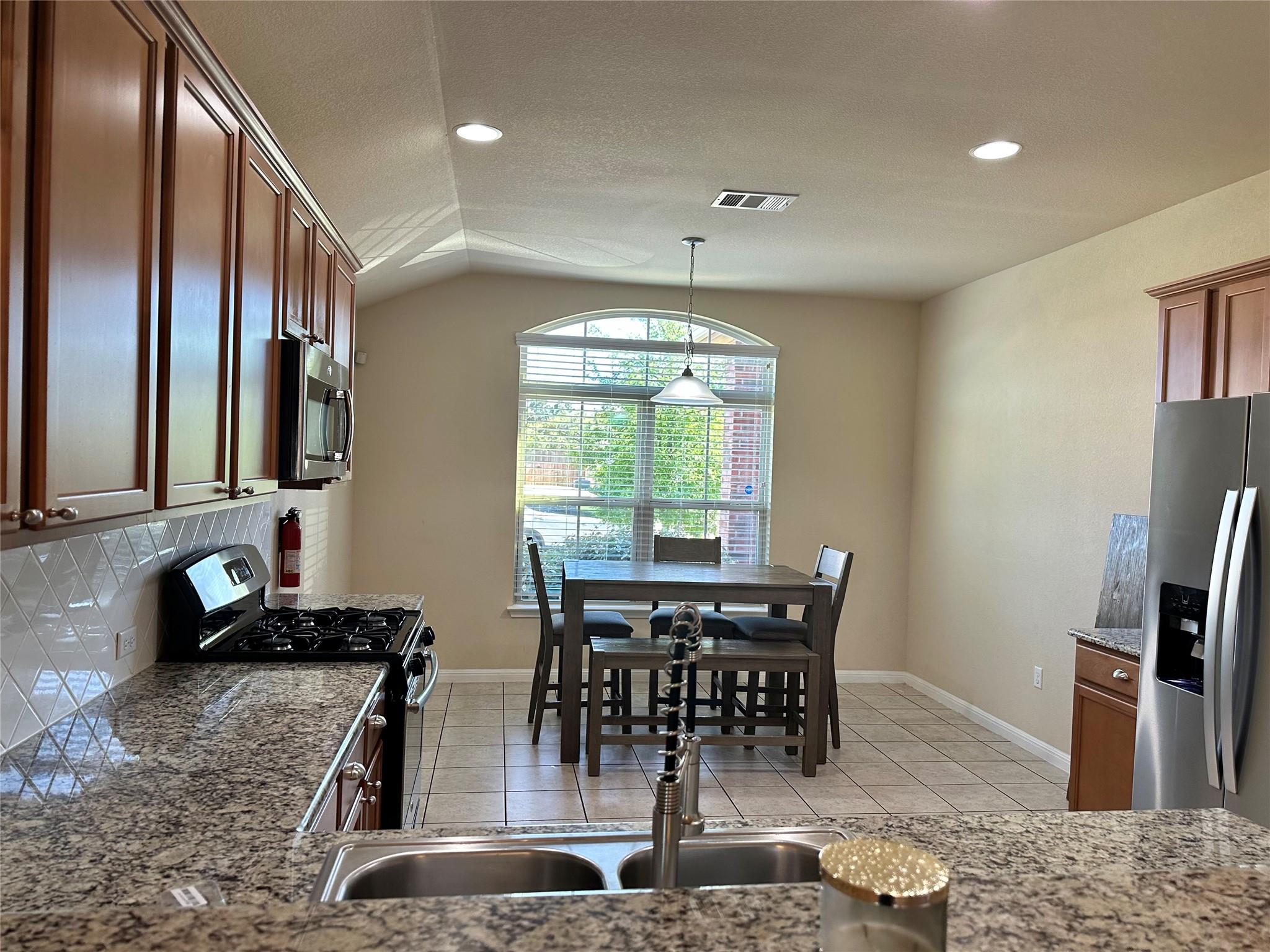 401 Tula Trl, Leander, TX 78641