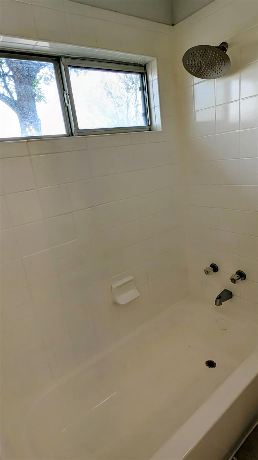 1751 Joy Spg, New Braunfels, TX 78130