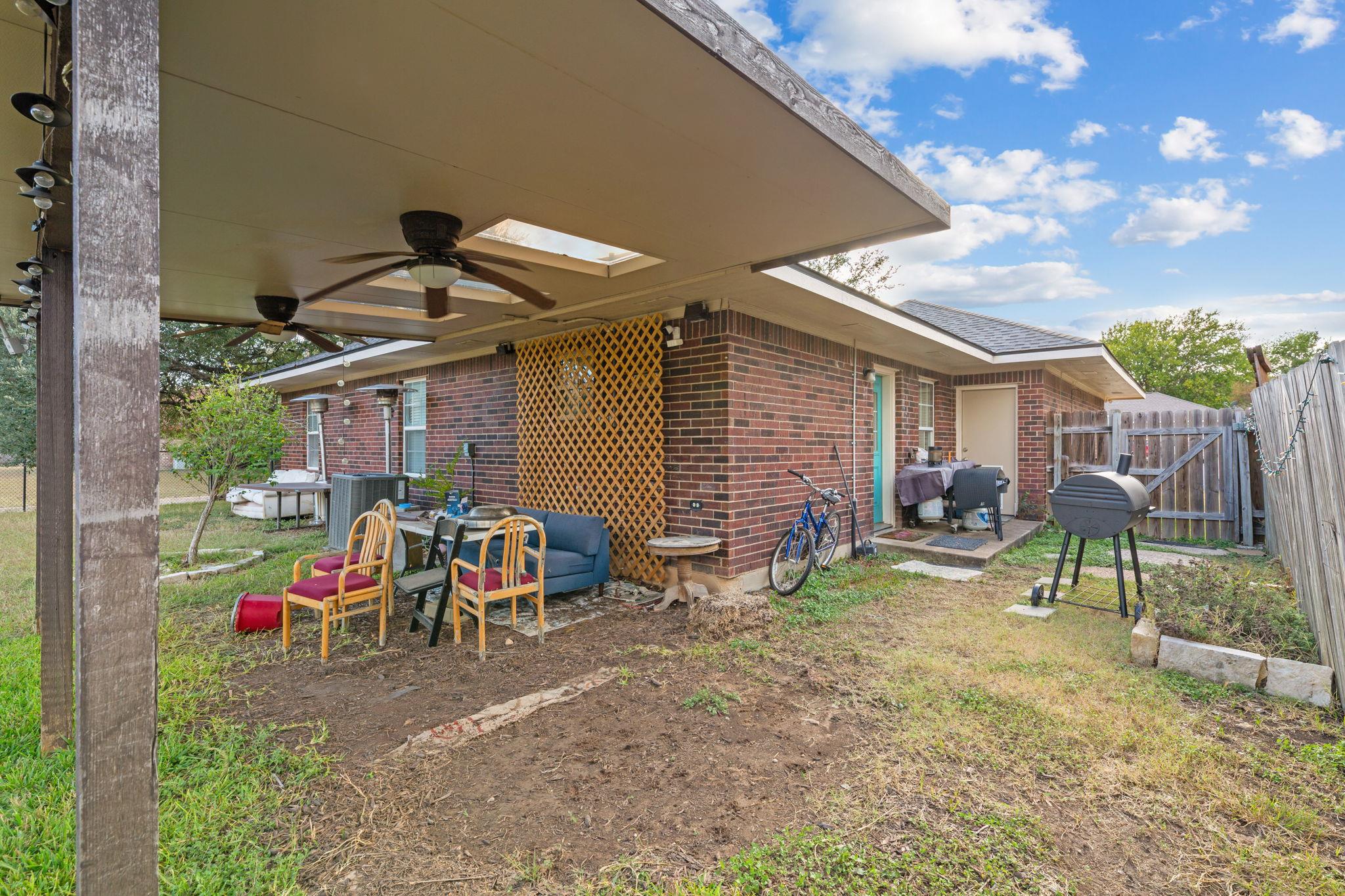 618 Northern Trl, Leander, TX 78641